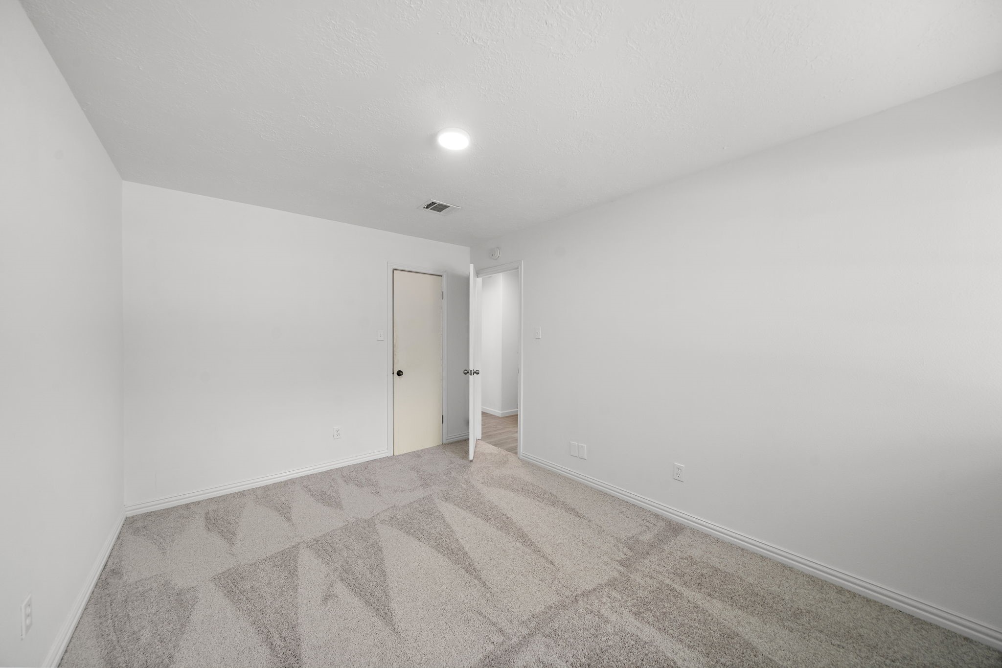 2526 Nightowl Trail Property Photo 22