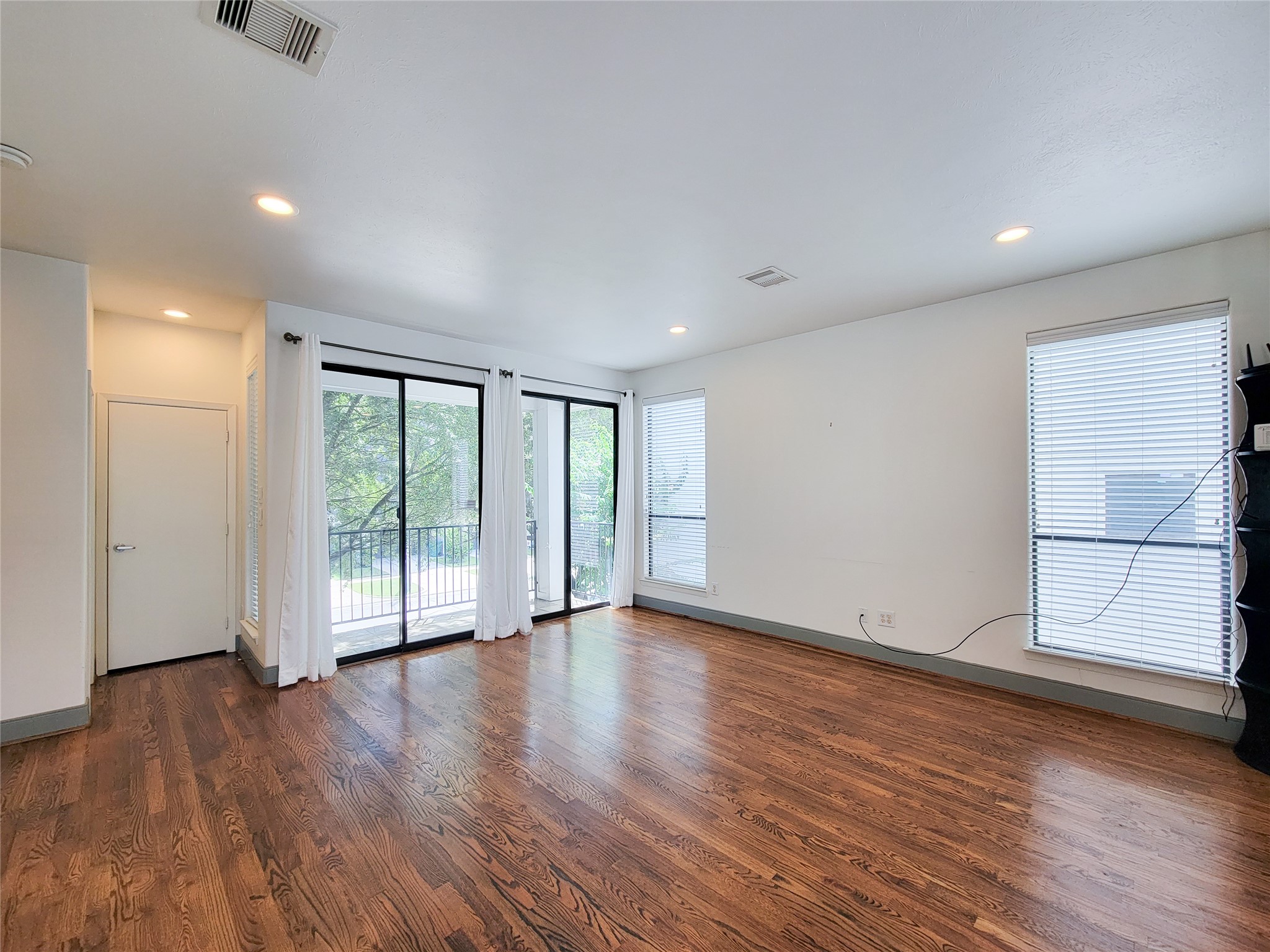 1432 Ennis Street Property Photo 17