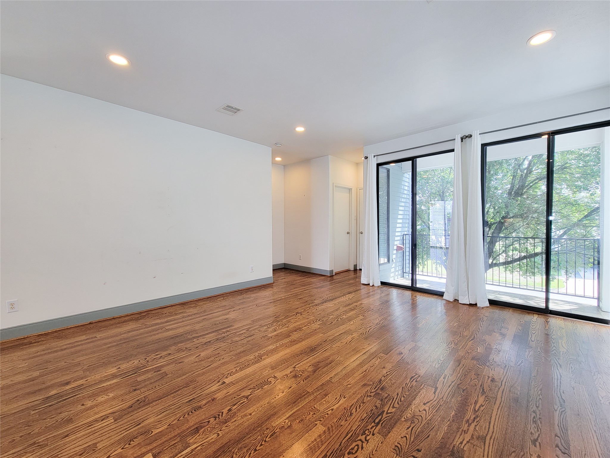 1432 Ennis Street Property Photo 18