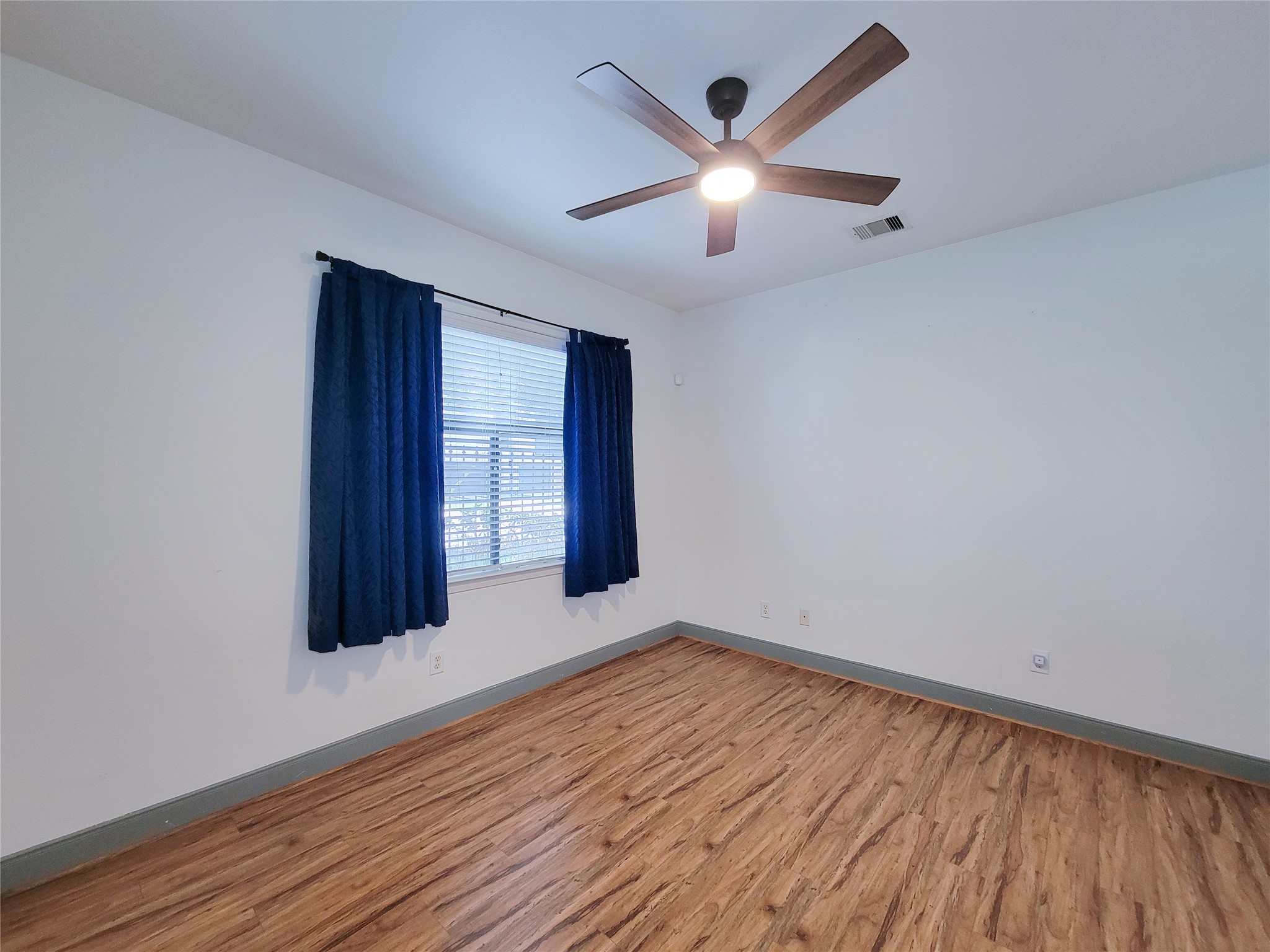 1432 Ennis Street Property Photo 33