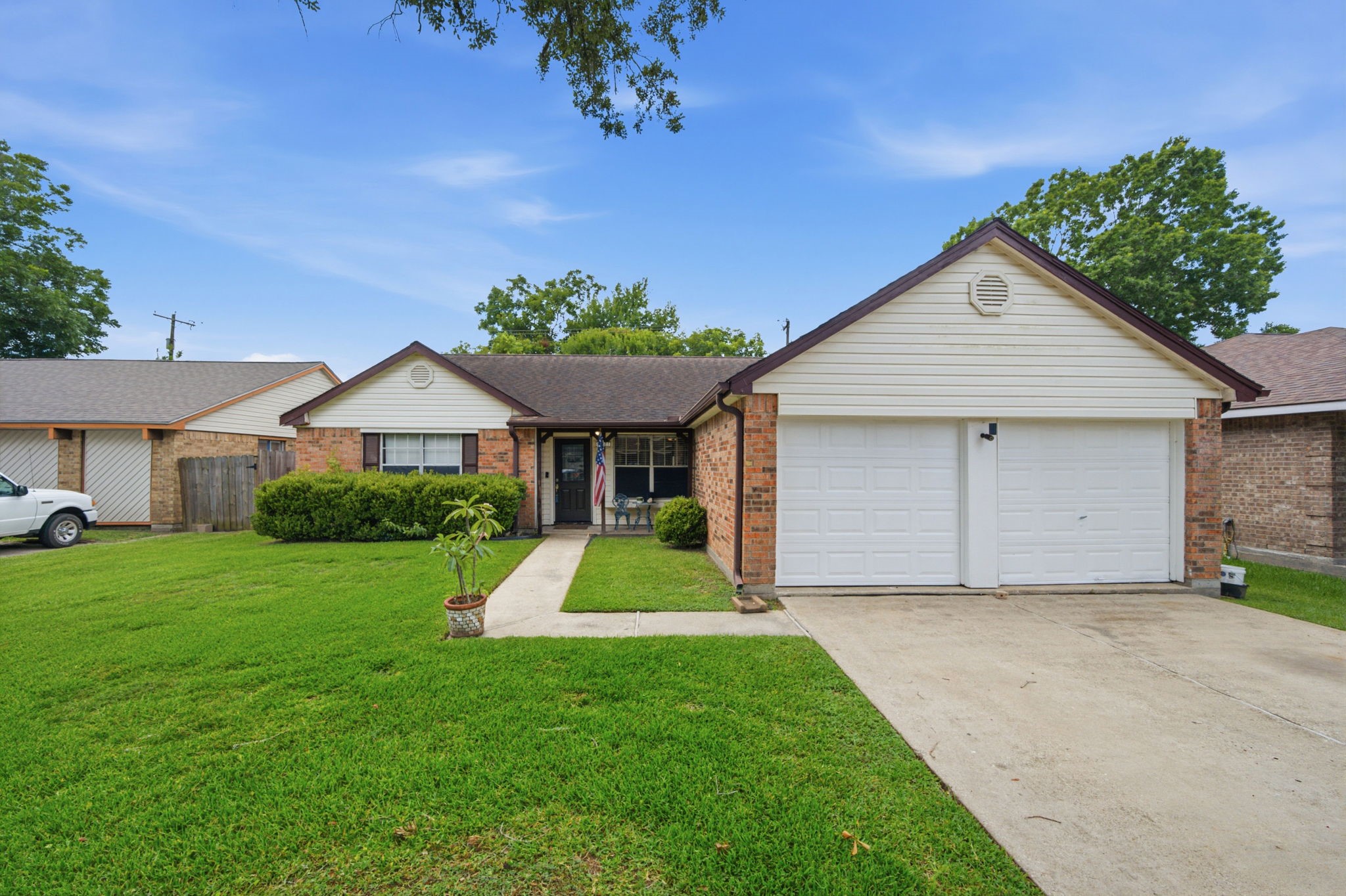411 Forest Hills Drive Property Photo 1