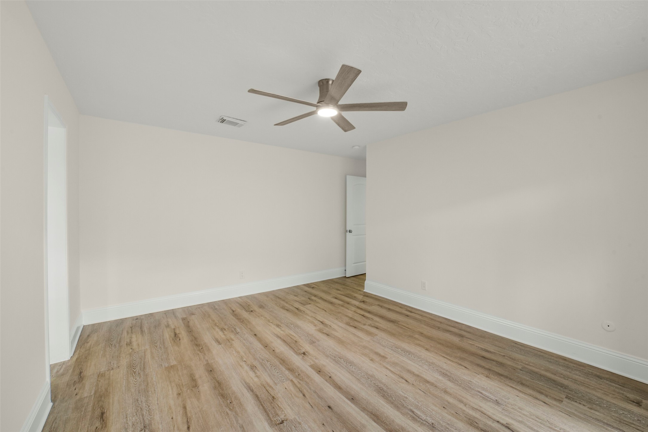 6206 Jamestown Colony Drive Property Photo 11