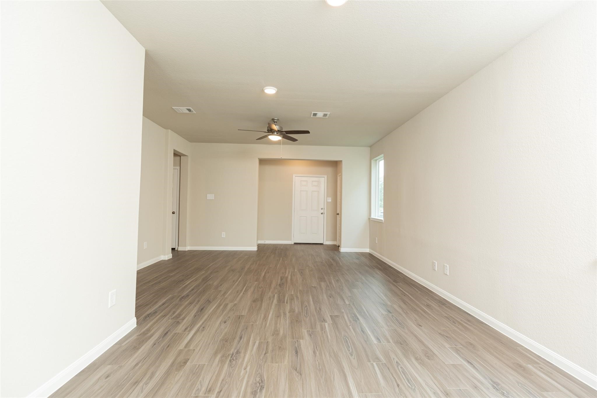 2906 Briggs Drive Property Photo 8
