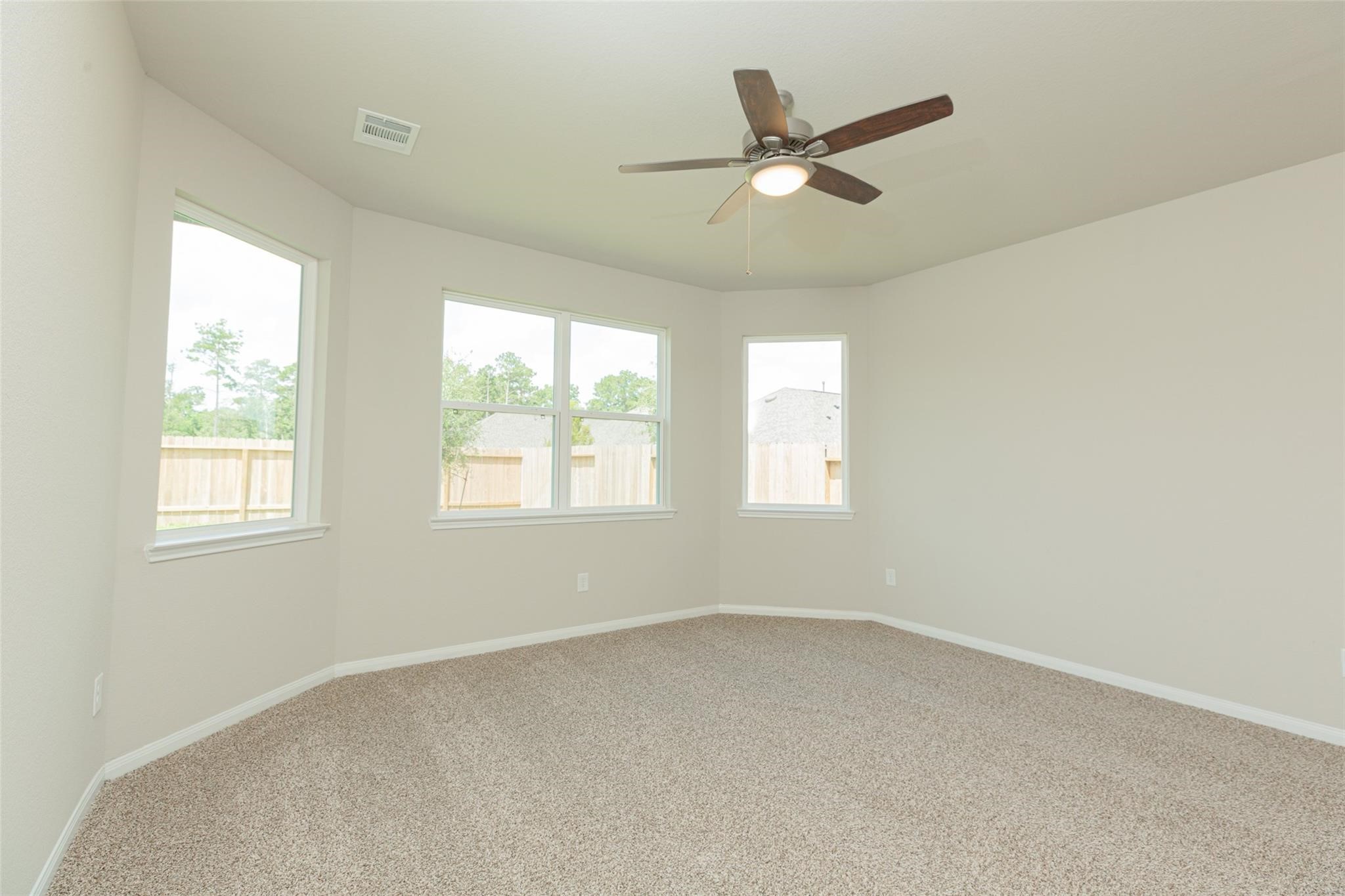 2906 Briggs Drive Property Photo 9