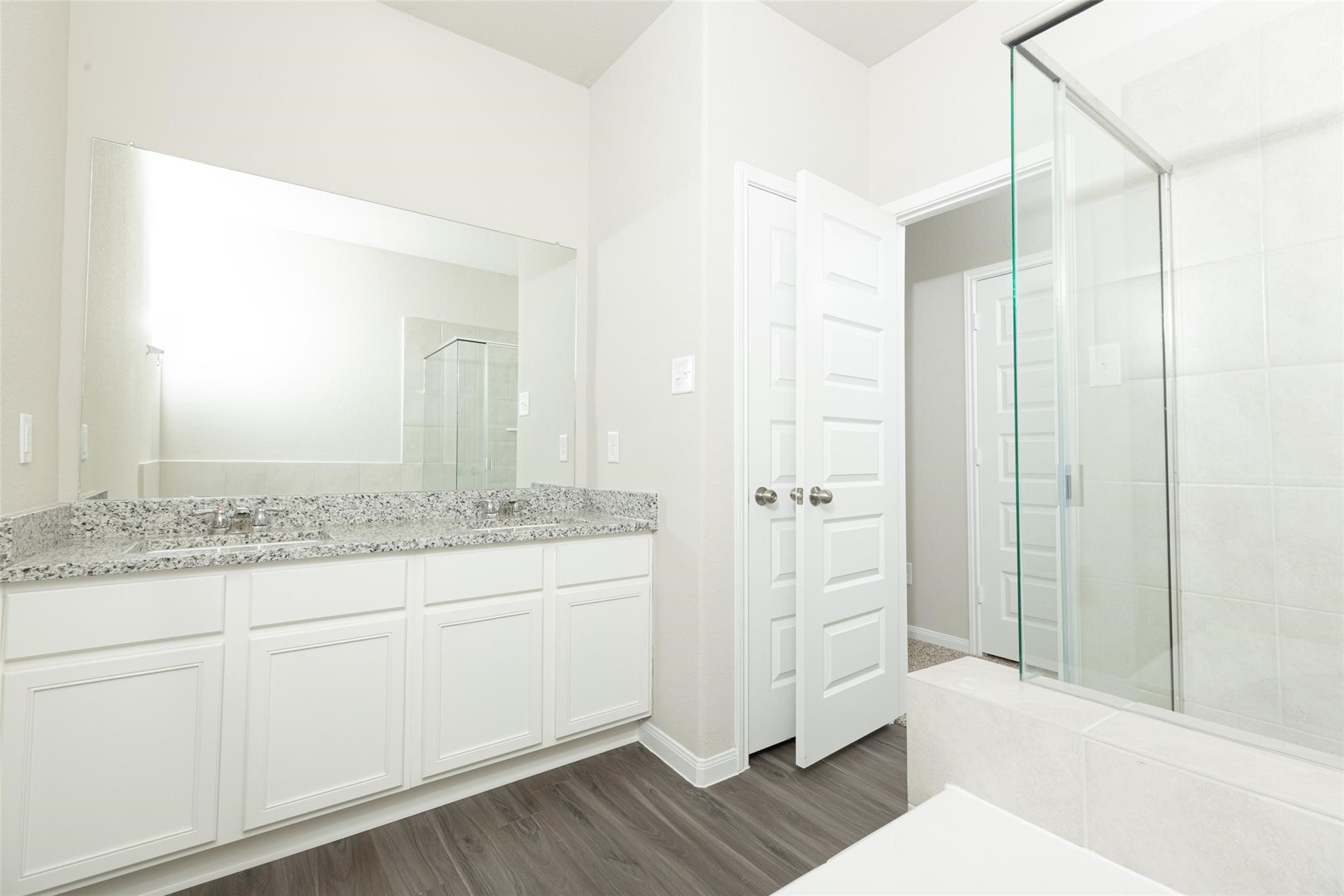 2906 Briggs Drive Property Photo 10