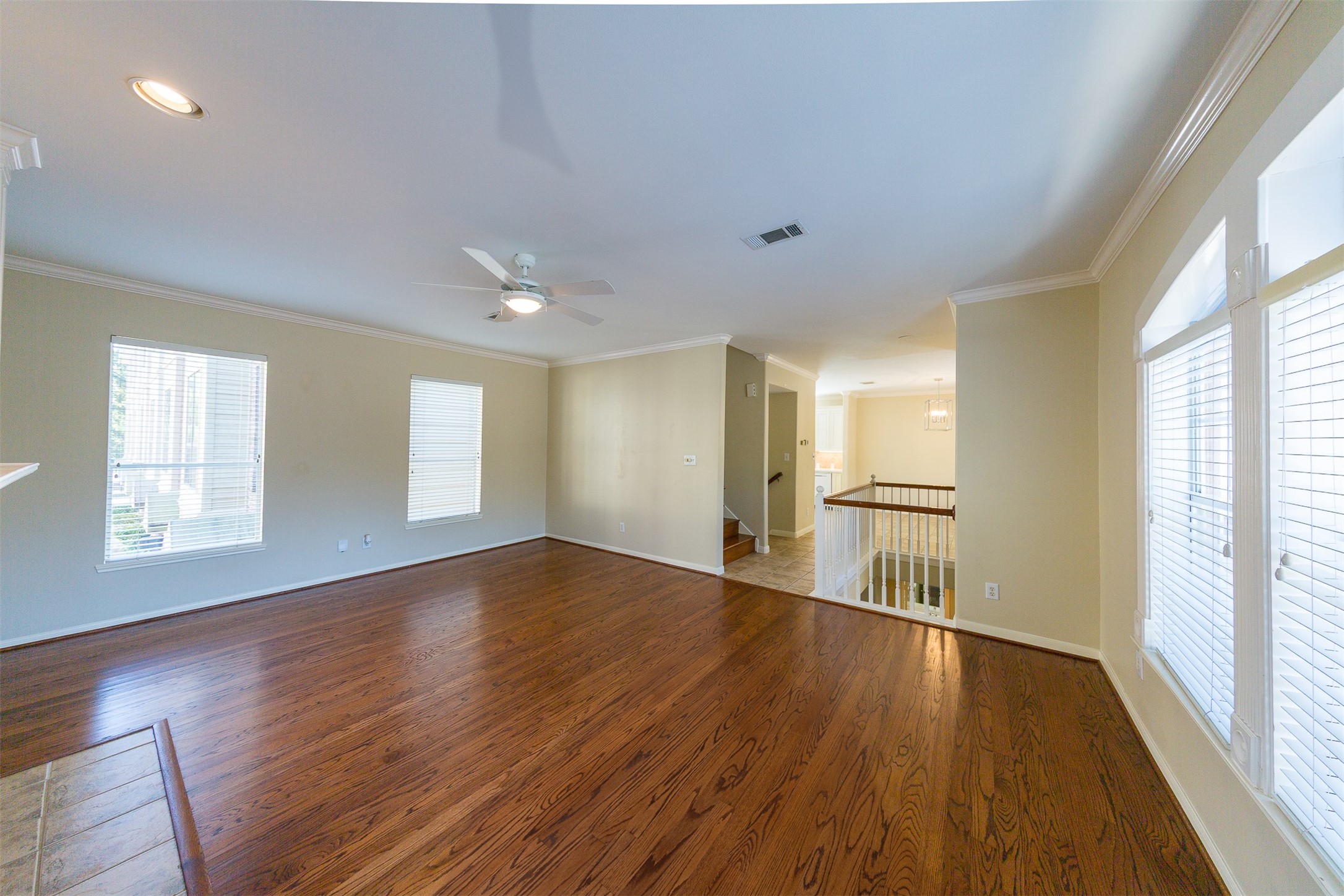4811 Austin Street B Property Photo 9