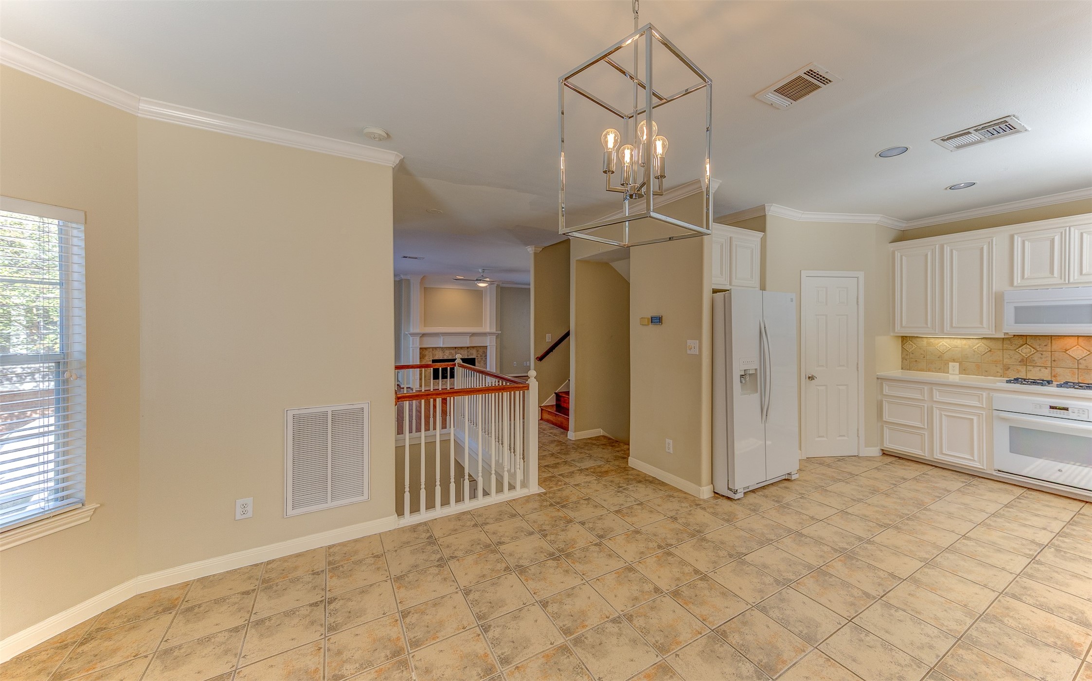 4811 Austin Street B Property Photo 13