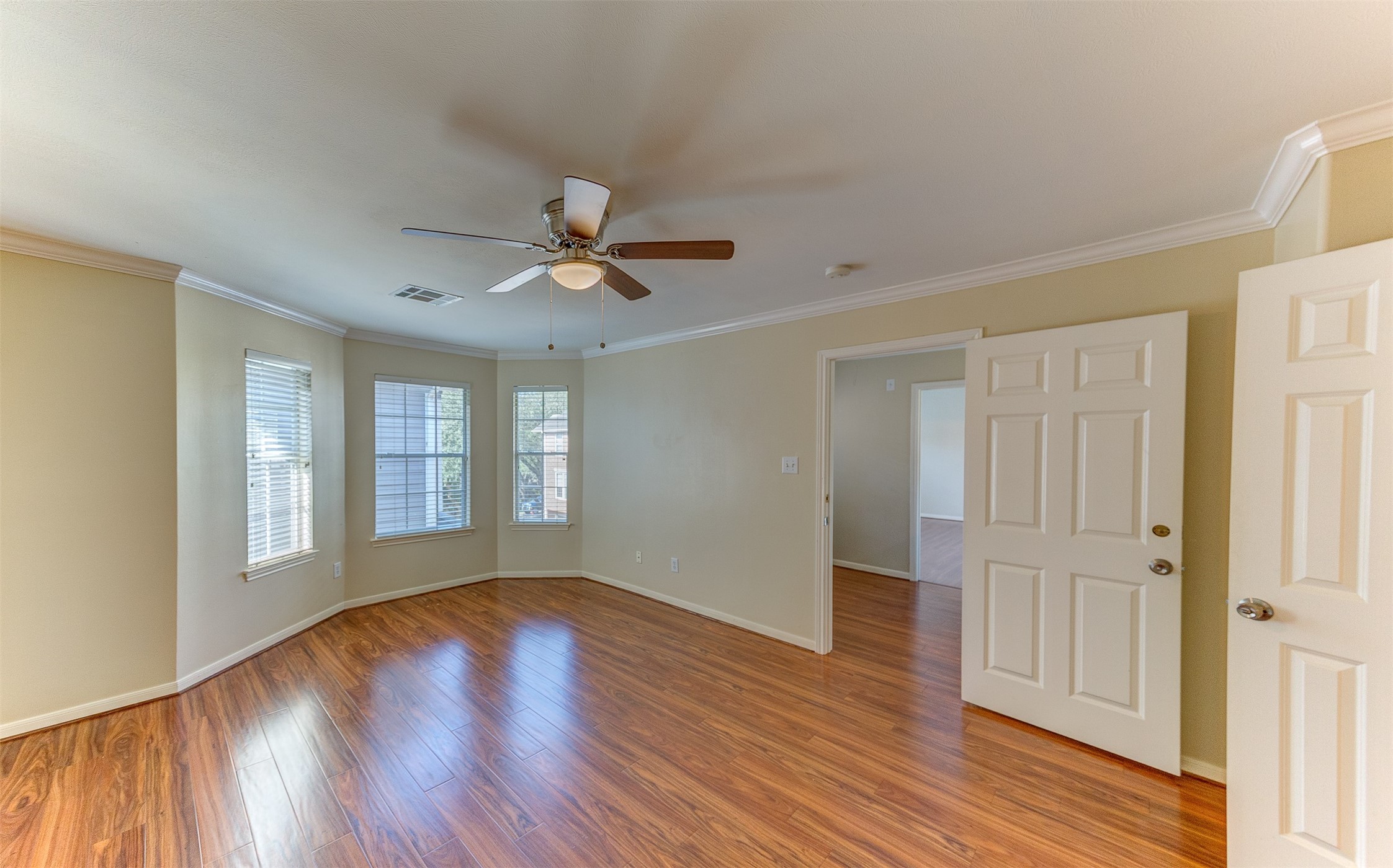 4811 Austin Street B Property Photo 23