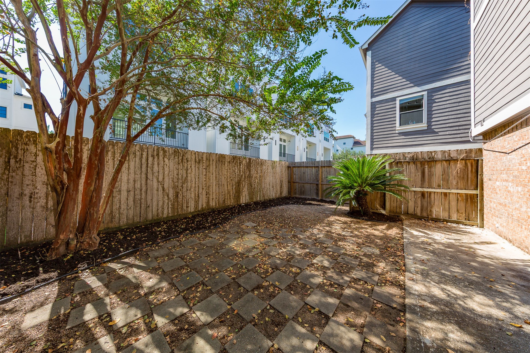 4811 Austin Street B Property Photo 28