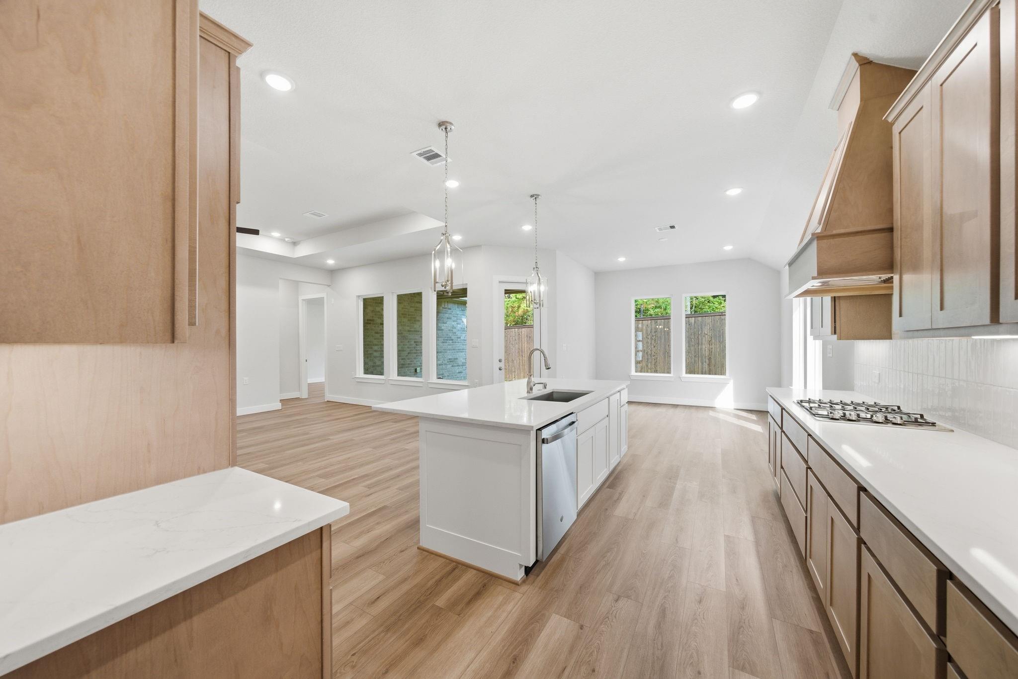 10026 Larkin Cove Property Photo 13