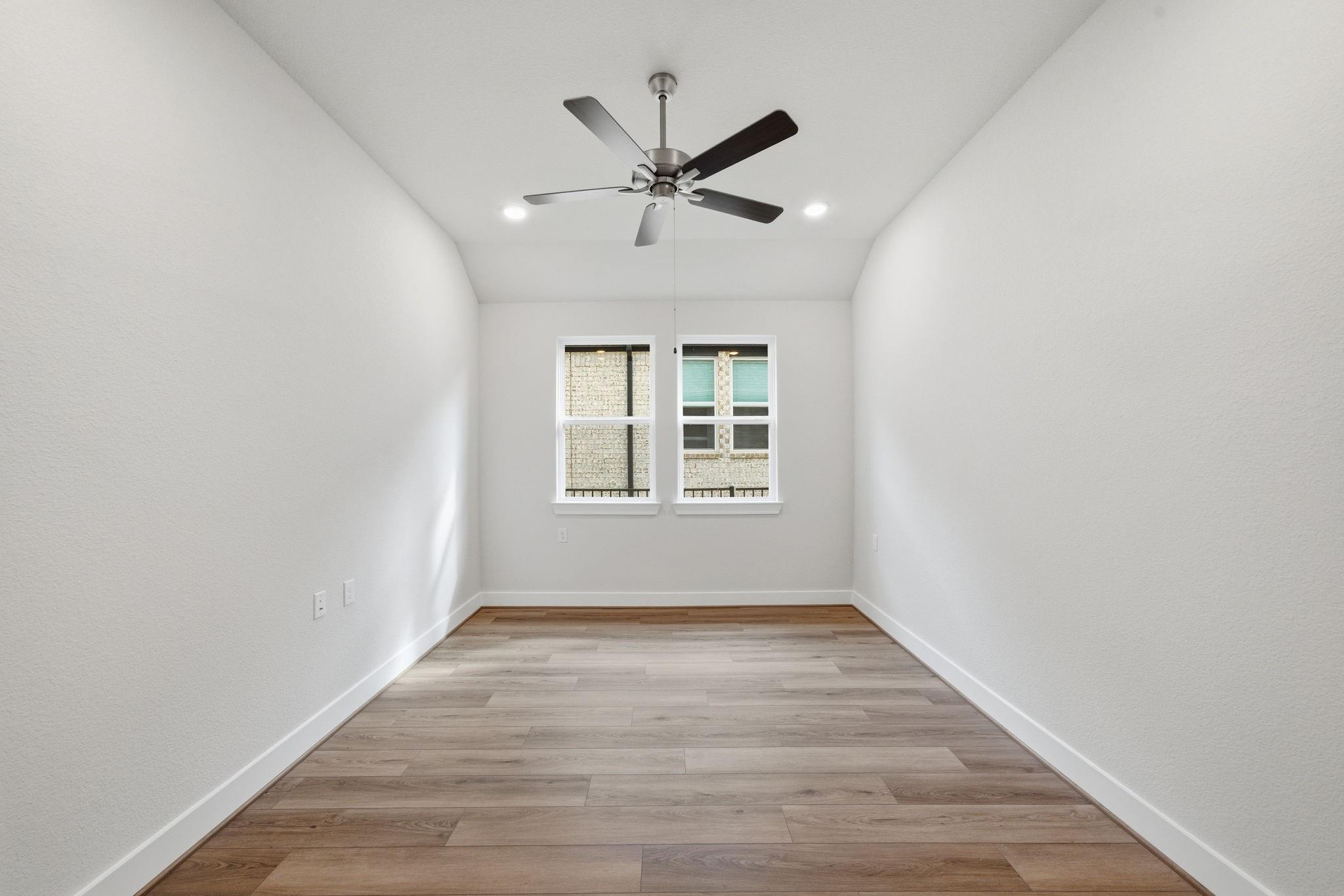 10026 Larkin Cove Property Photo 17