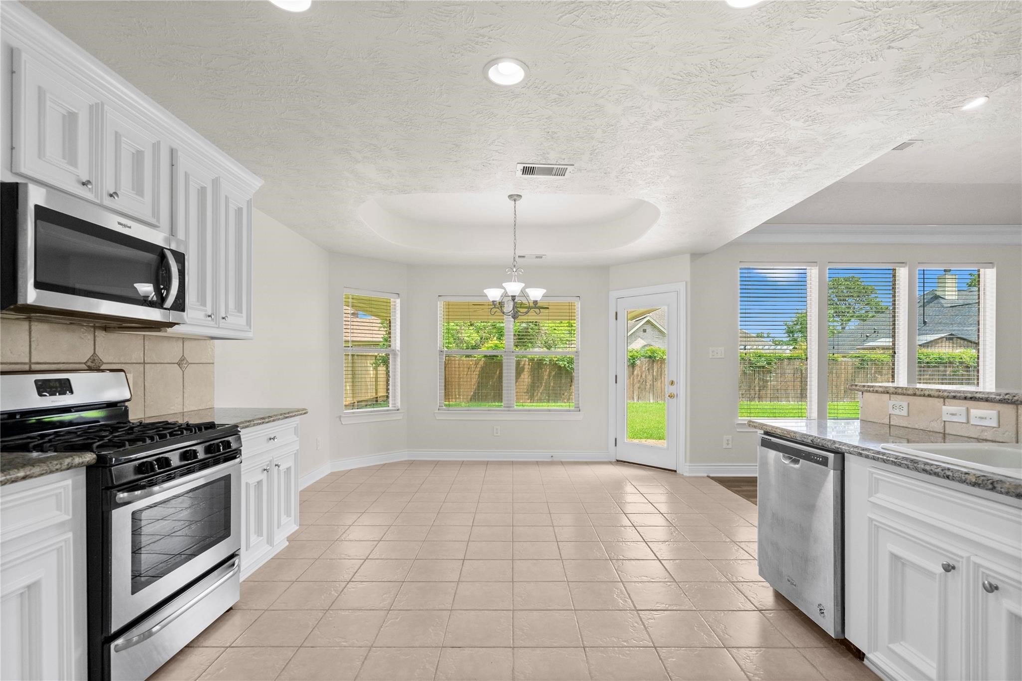 12222 Walden Road Property Photo 11