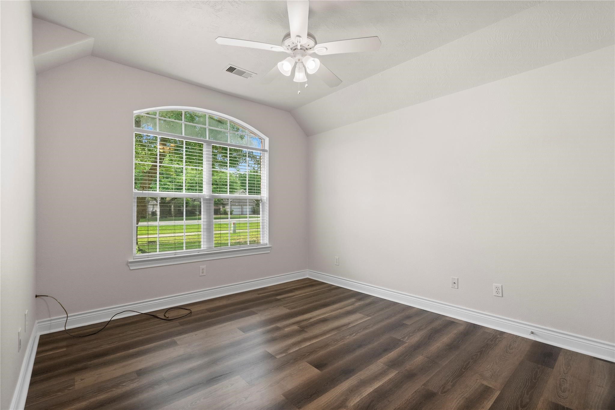 12222 Walden Road Property Photo 18