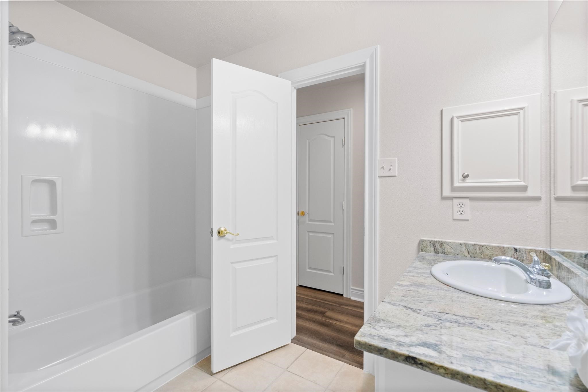12222 Walden Road Property Photo 20