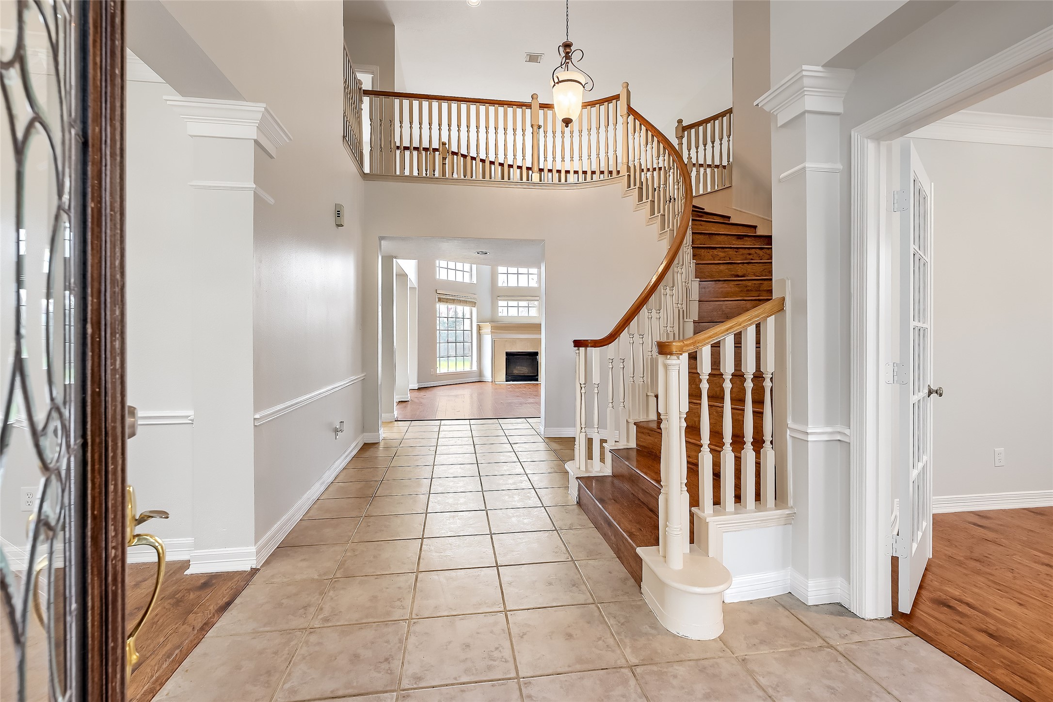 5906 Indian Hills Lane Property Photo 4
