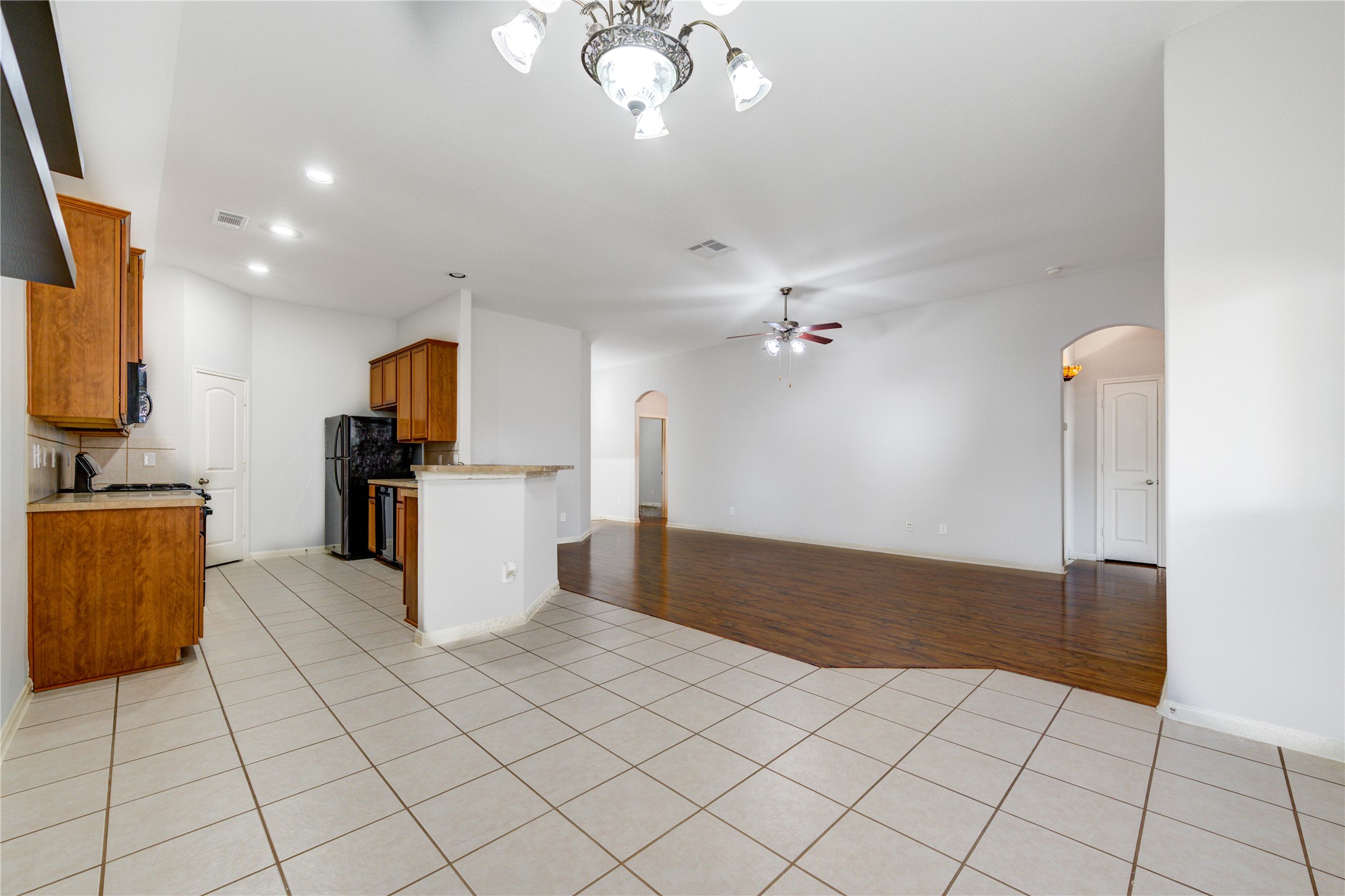 6030 Starbrook Creek Drive Property Photo 9