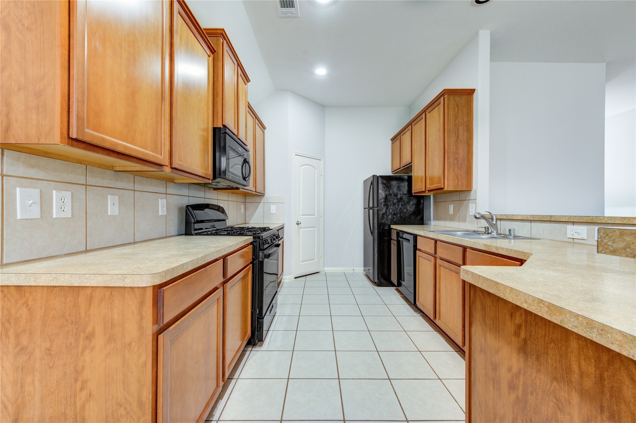 6030 Starbrook Creek Drive Property Photo 11