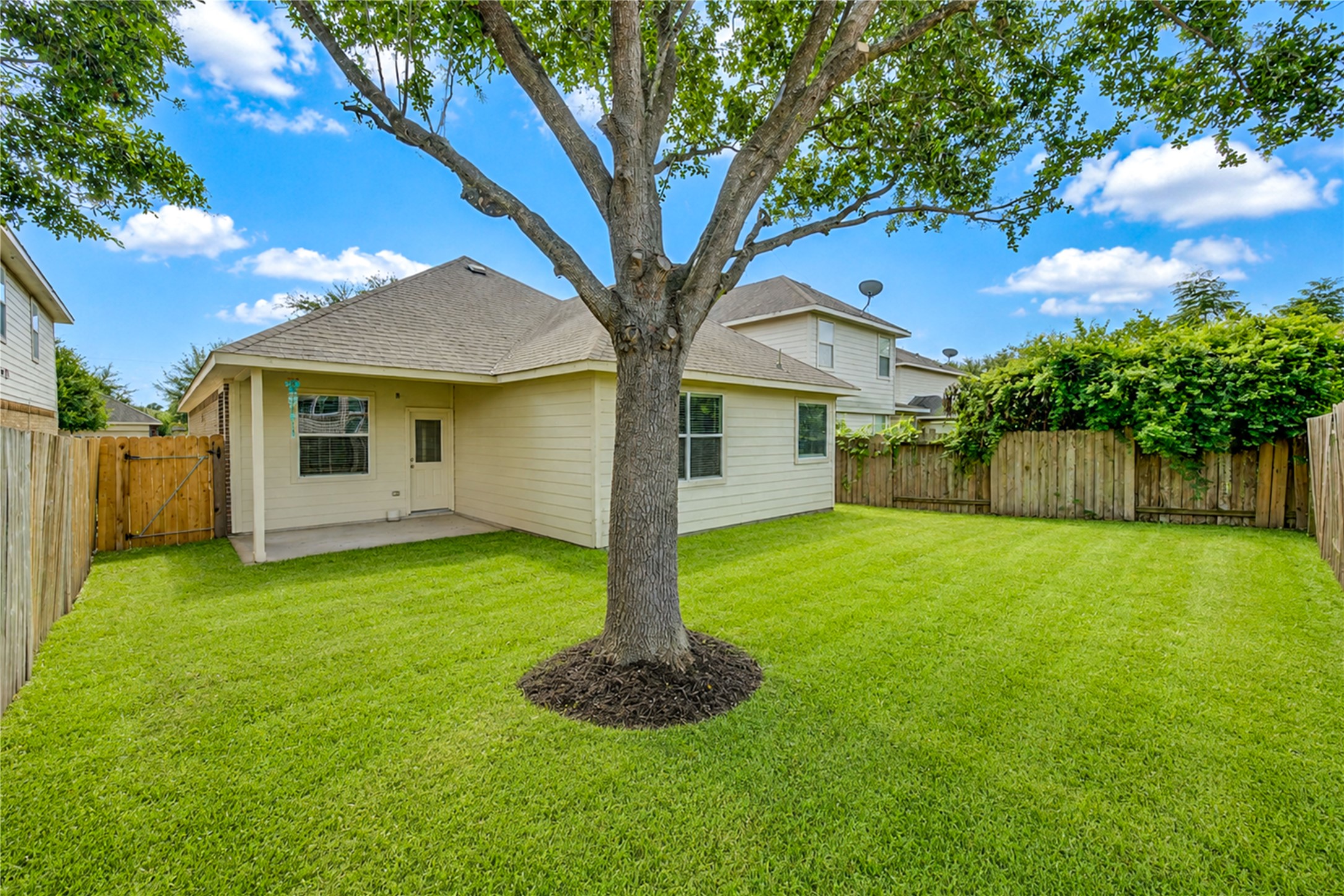 6030 Starbrook Creek Drive Property Photo 32