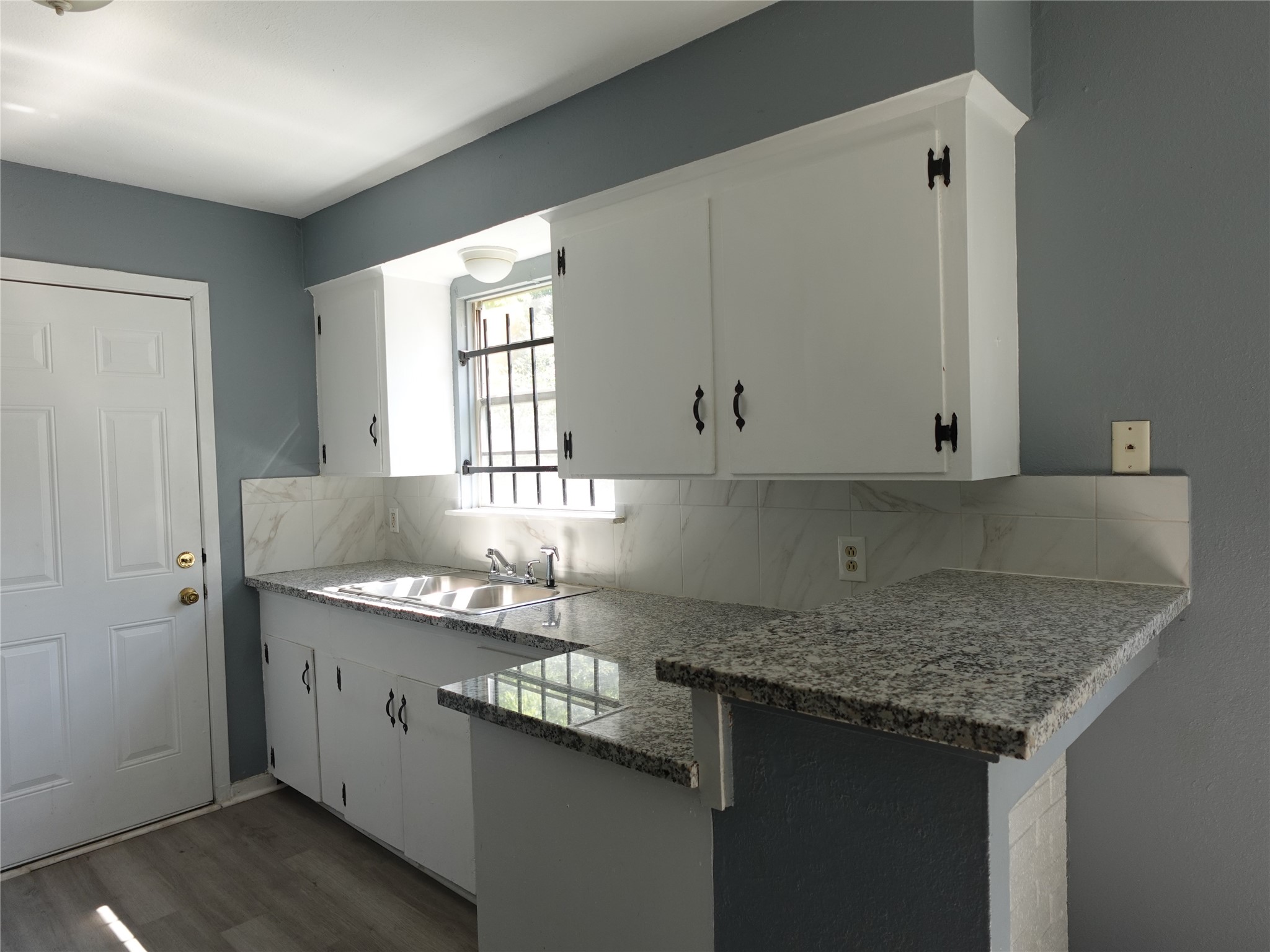 6315 Roughlock Street Property Photo 5