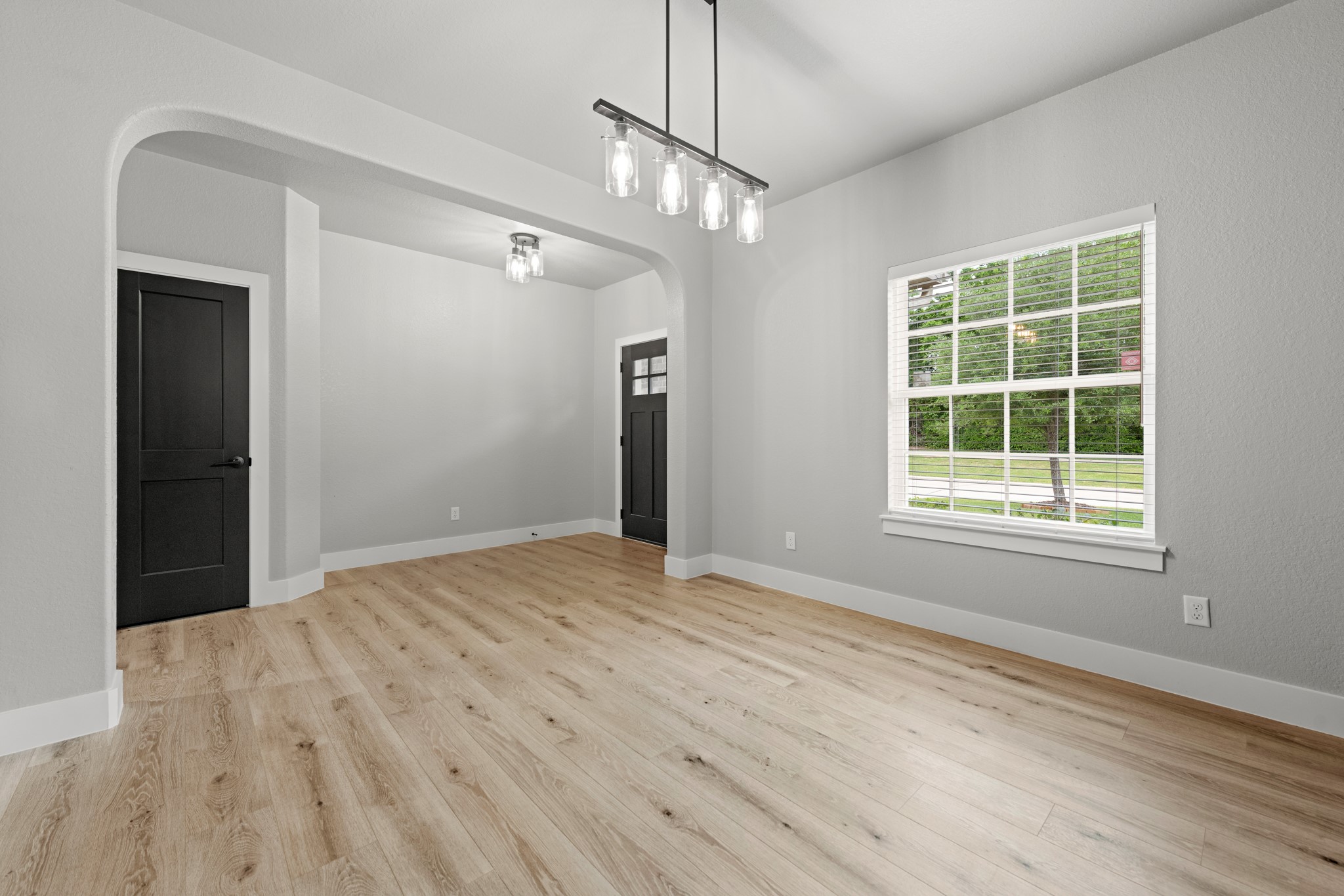 169 Forest Heights Lane Property Photo 4