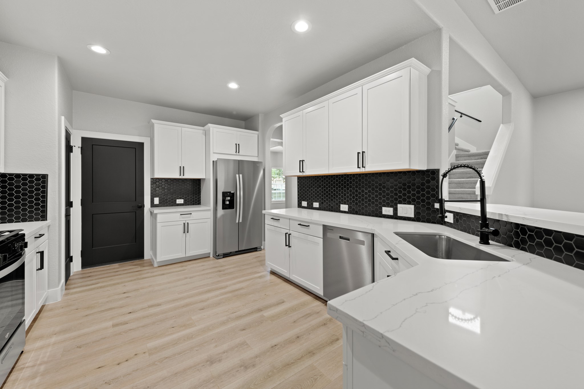 169 Forest Heights Lane Property Photo 8