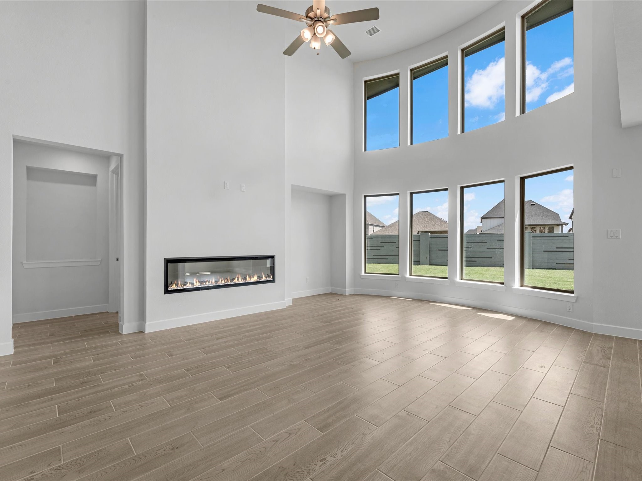 16502 Jolly Dawn Drive Property Photo 4