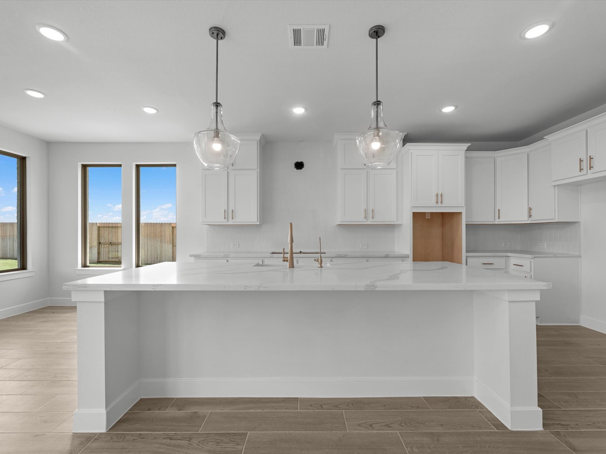 16502 Jolly Dawn Drive Property Photo 6