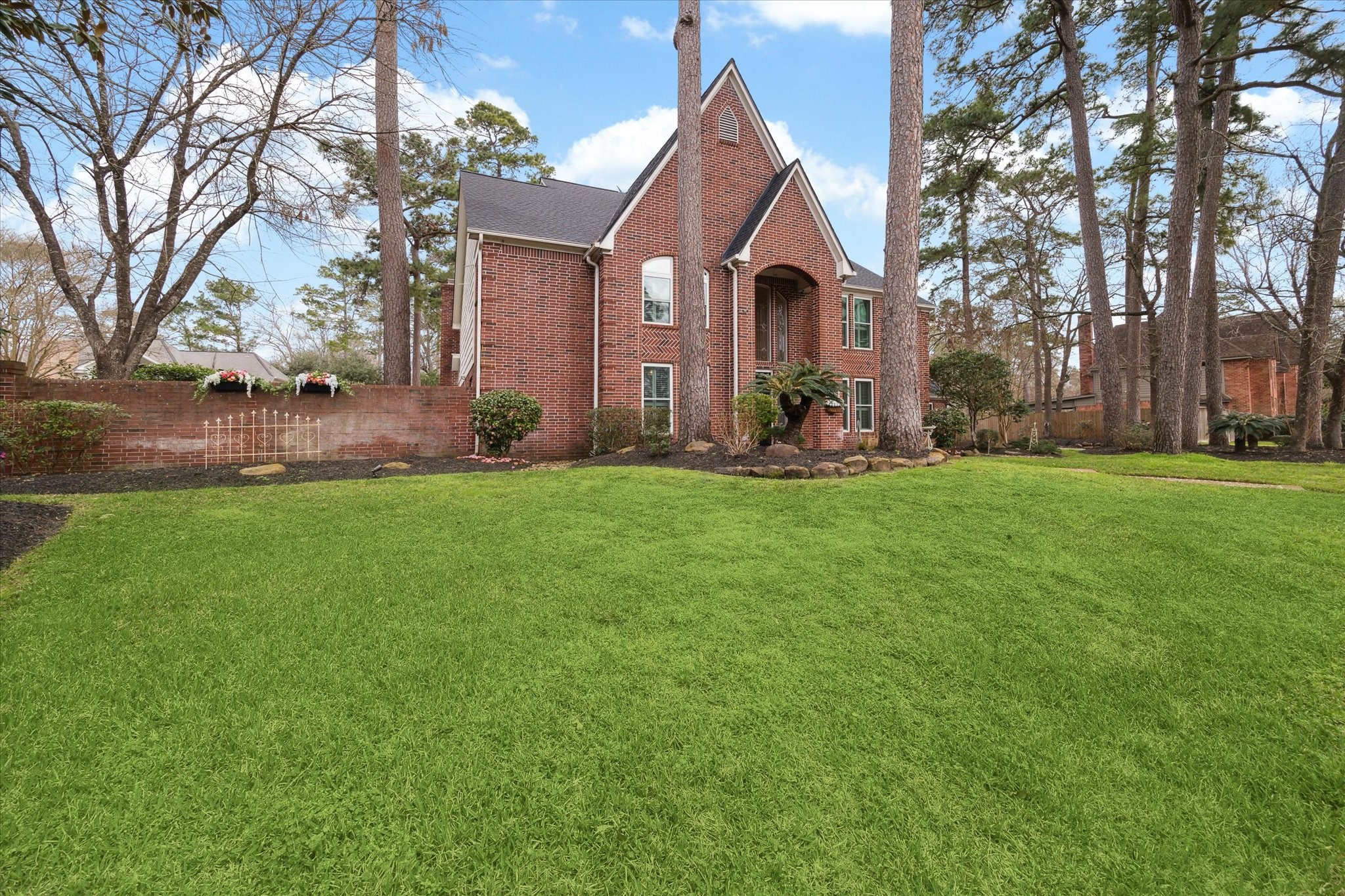 1918 Seven Maples Drive Property Photo 1