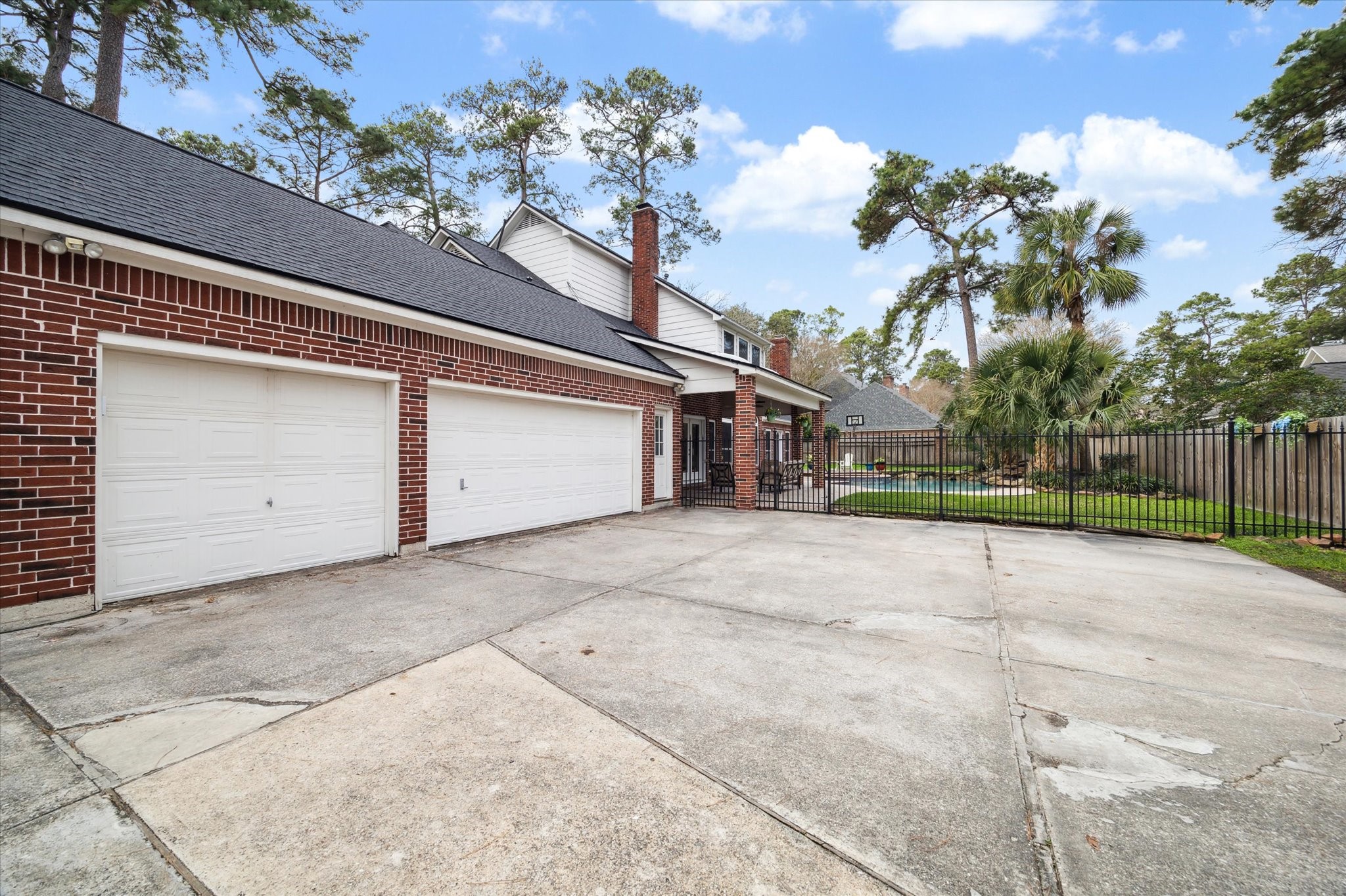 1918 Seven Maples Drive Property Photo 40