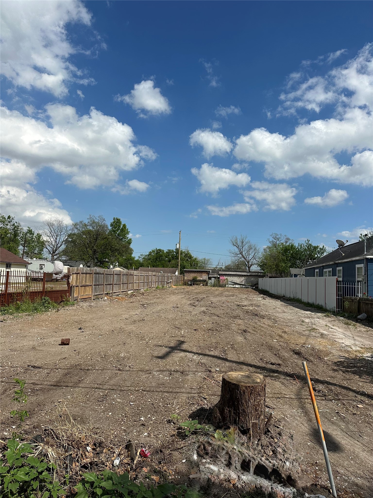 3017 Golfcrest Boulevard Property Photo 2