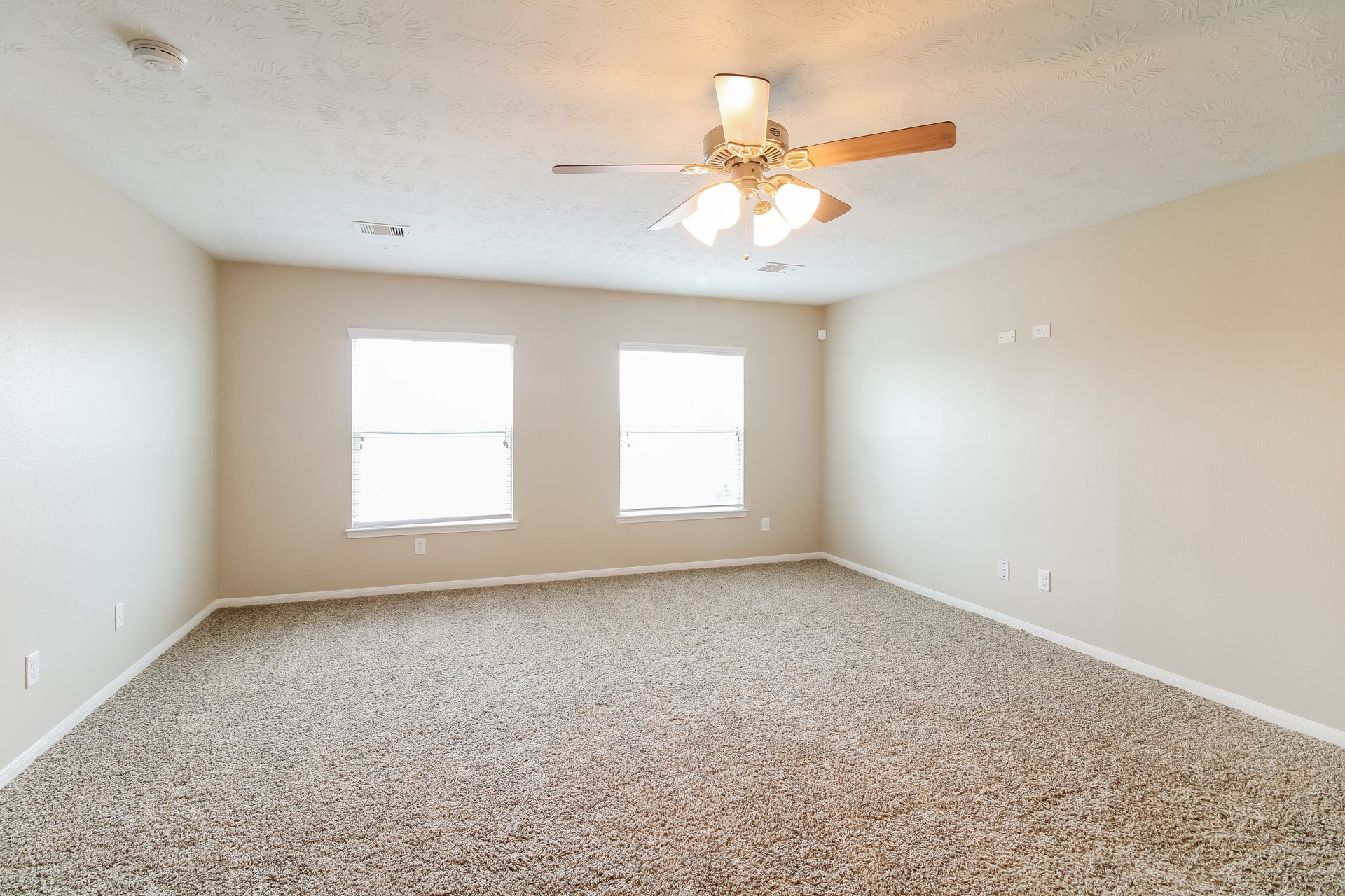 8303 Egret Bay Circle Property Photo 9