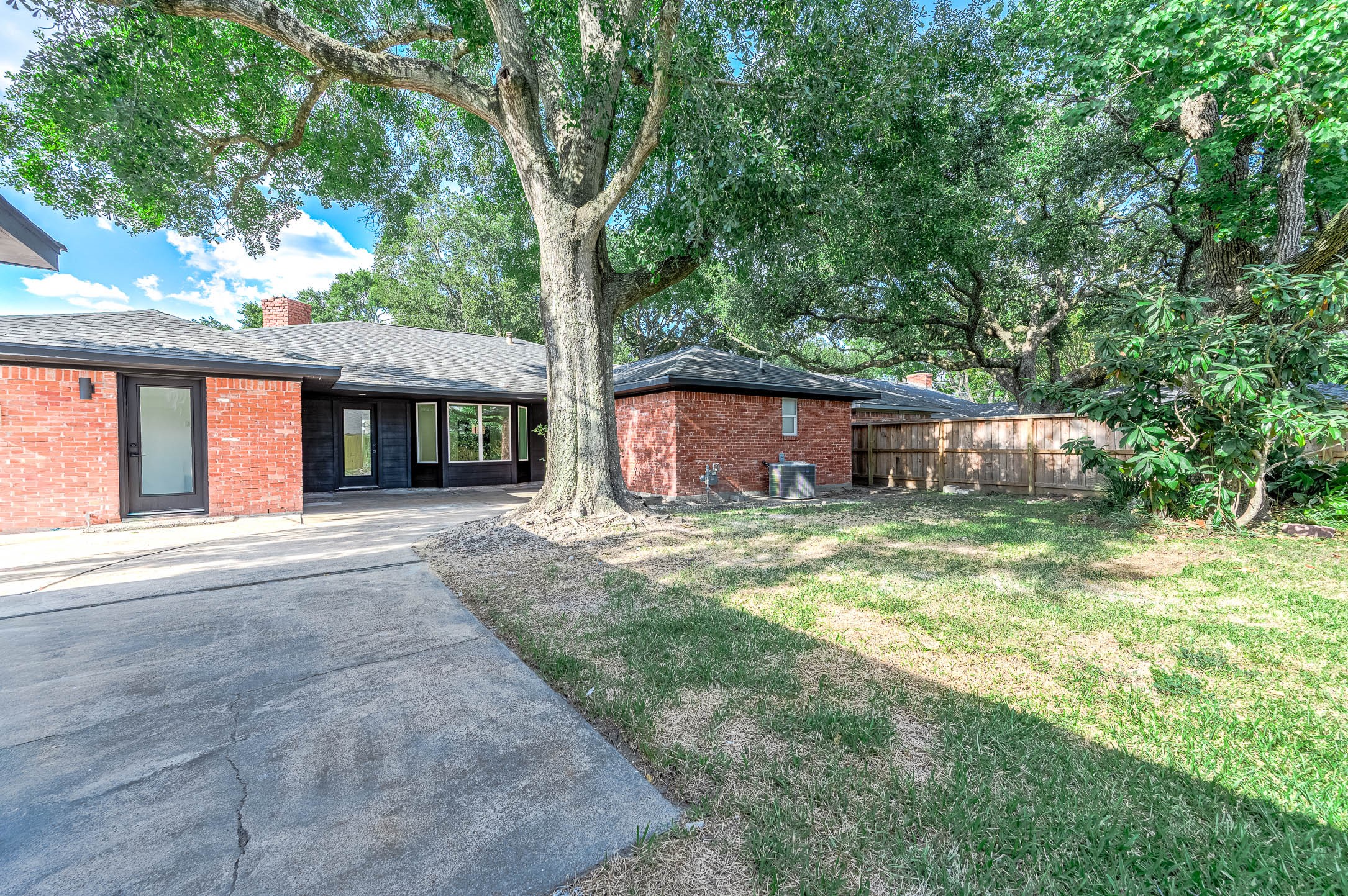 5507 Valkeith Drive Property Photo 40
