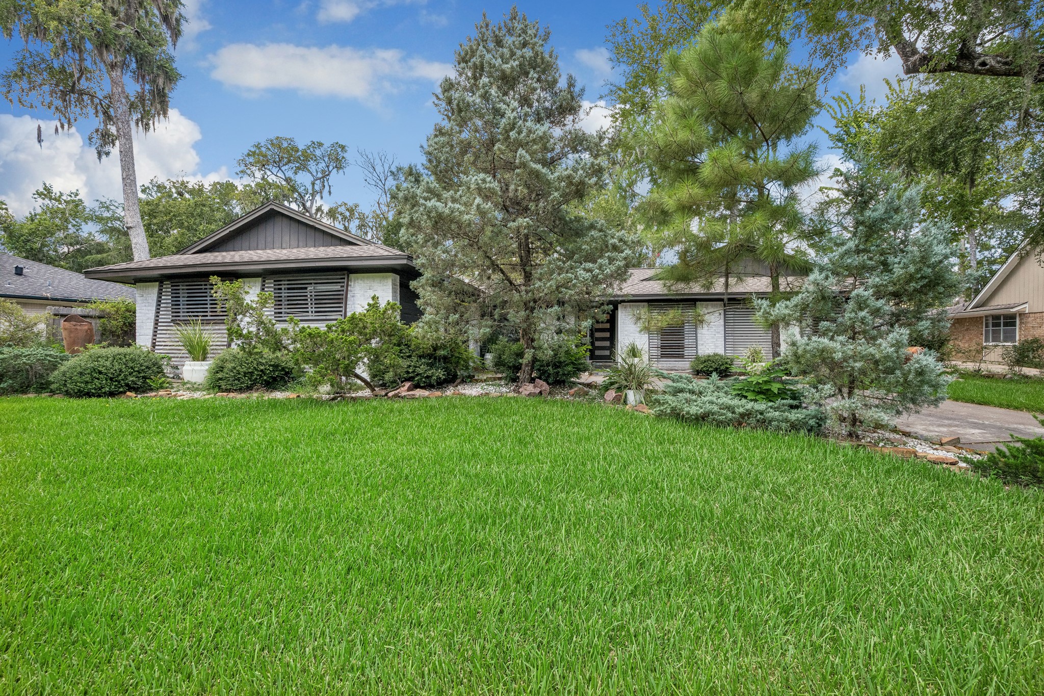 15419 Wandering Trail Property Photo