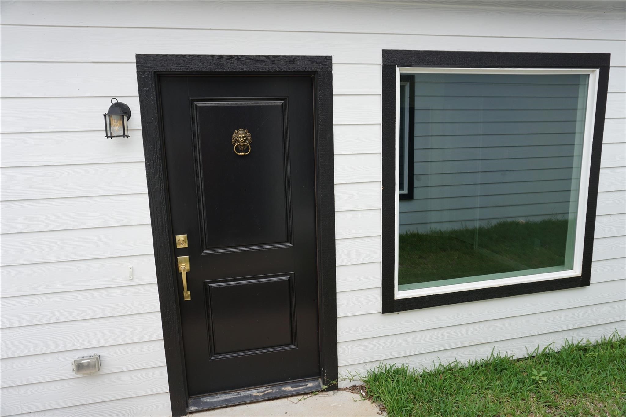 11553 Persimmons Property Photo 3