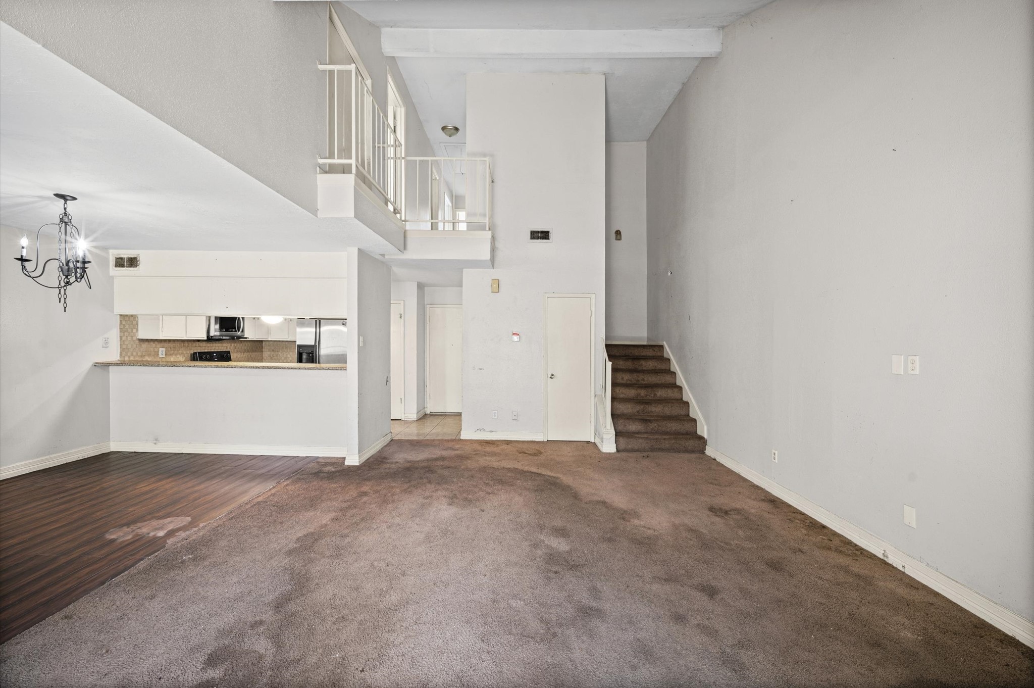 5618 Easthampton Drive C Property Photo 6