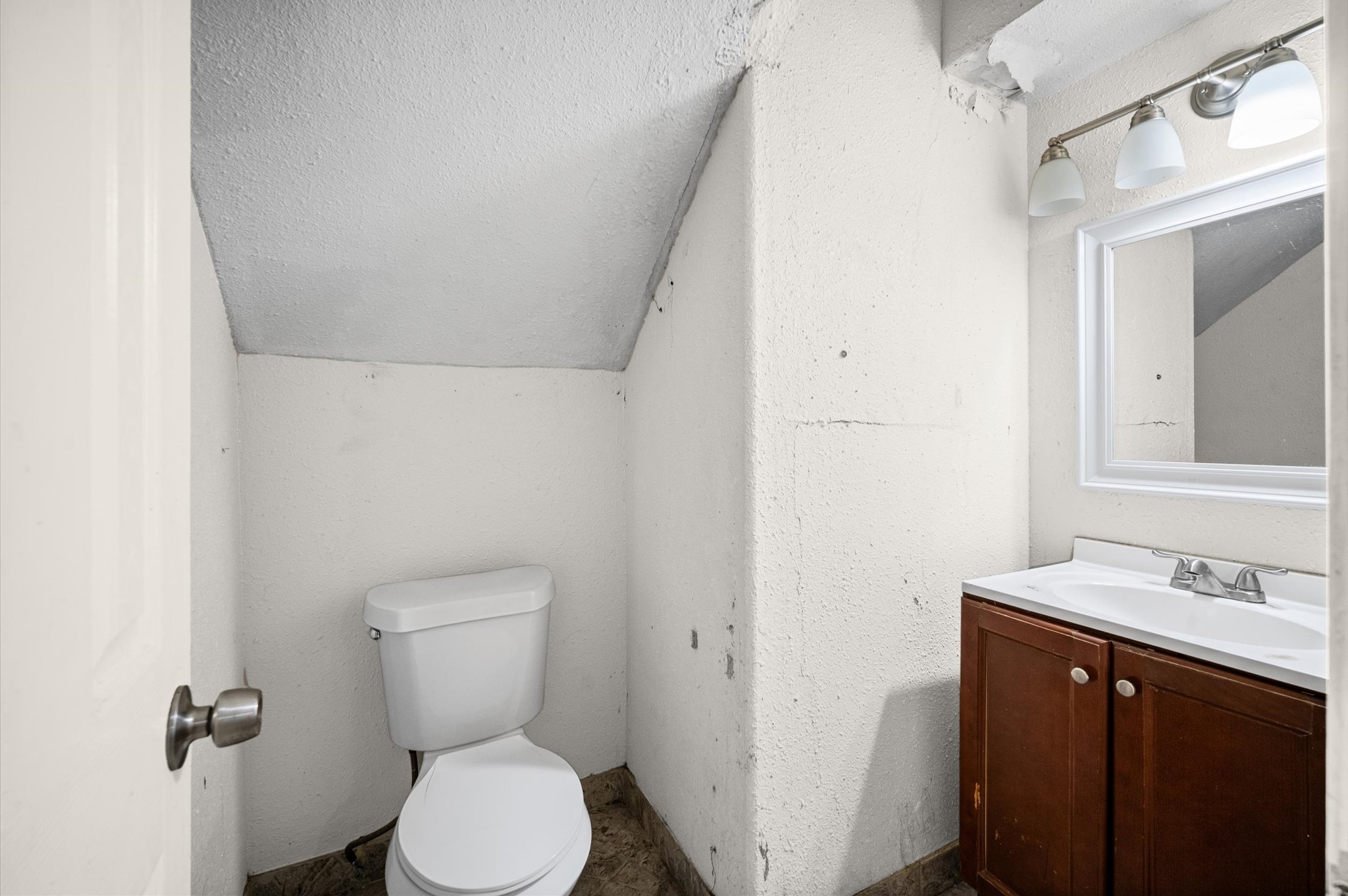 5618 Easthampton Drive C Property Photo 12