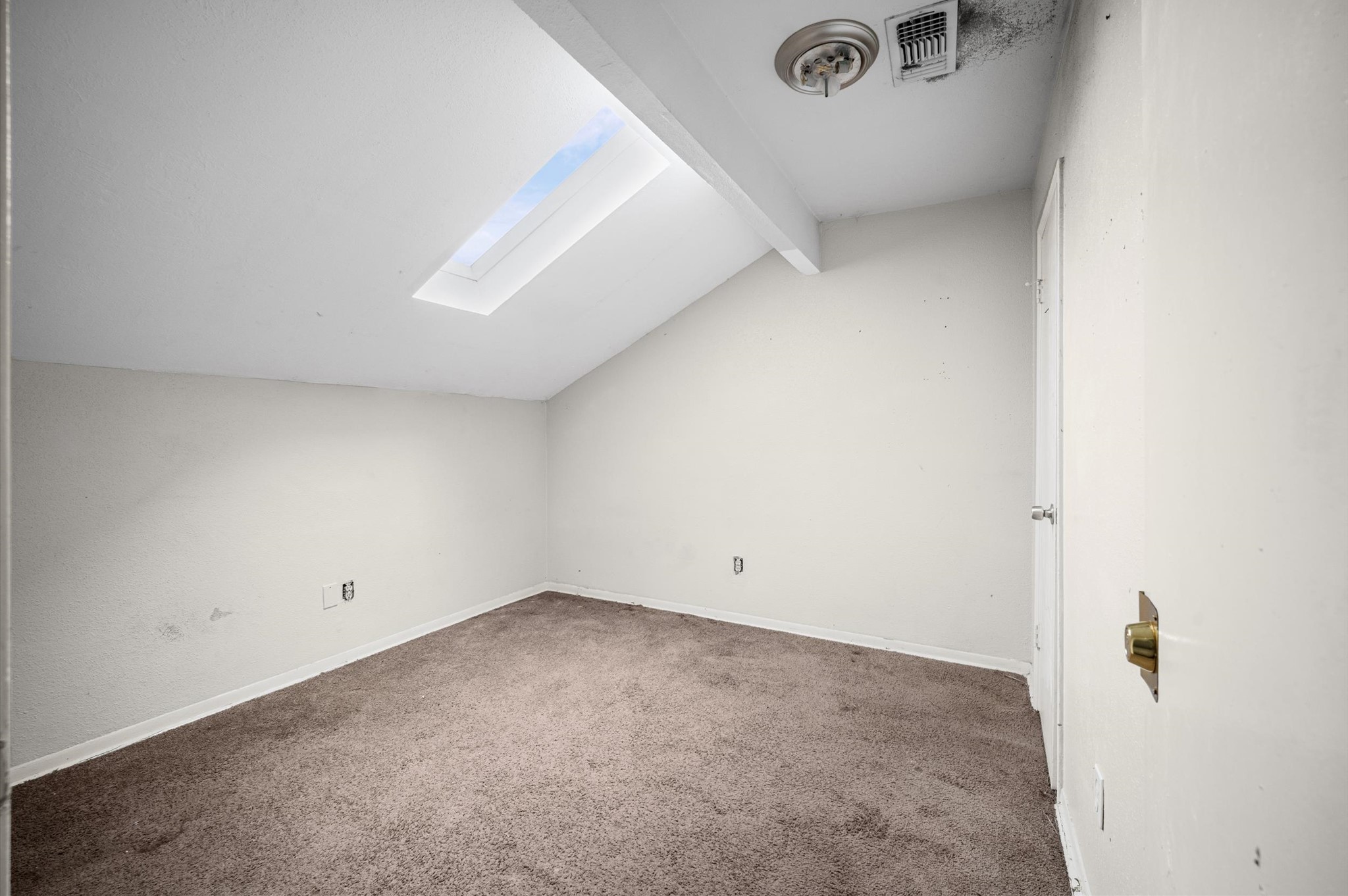 5618 Easthampton Drive C Property Photo 15