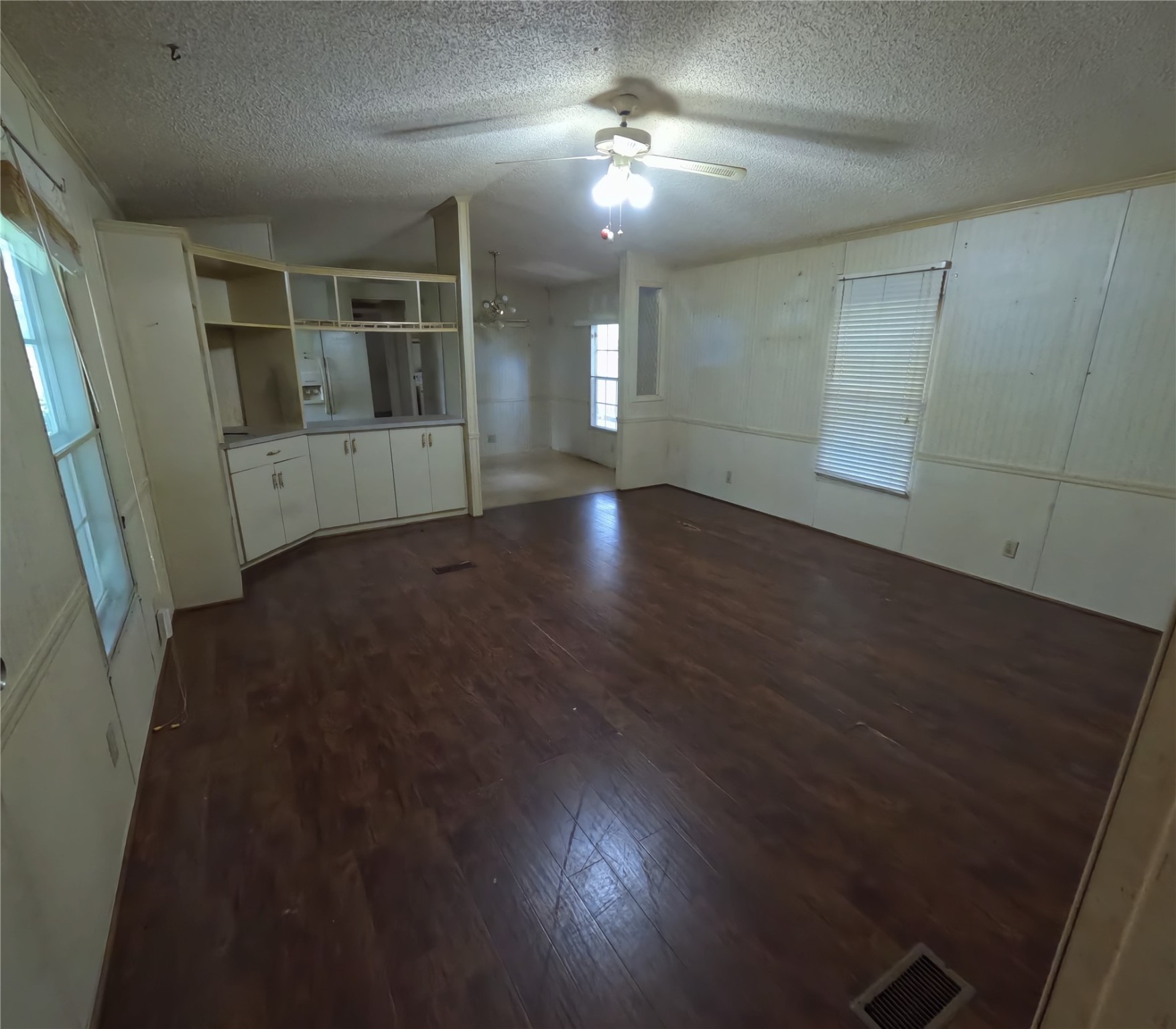 6010 Figland Street Property Photo