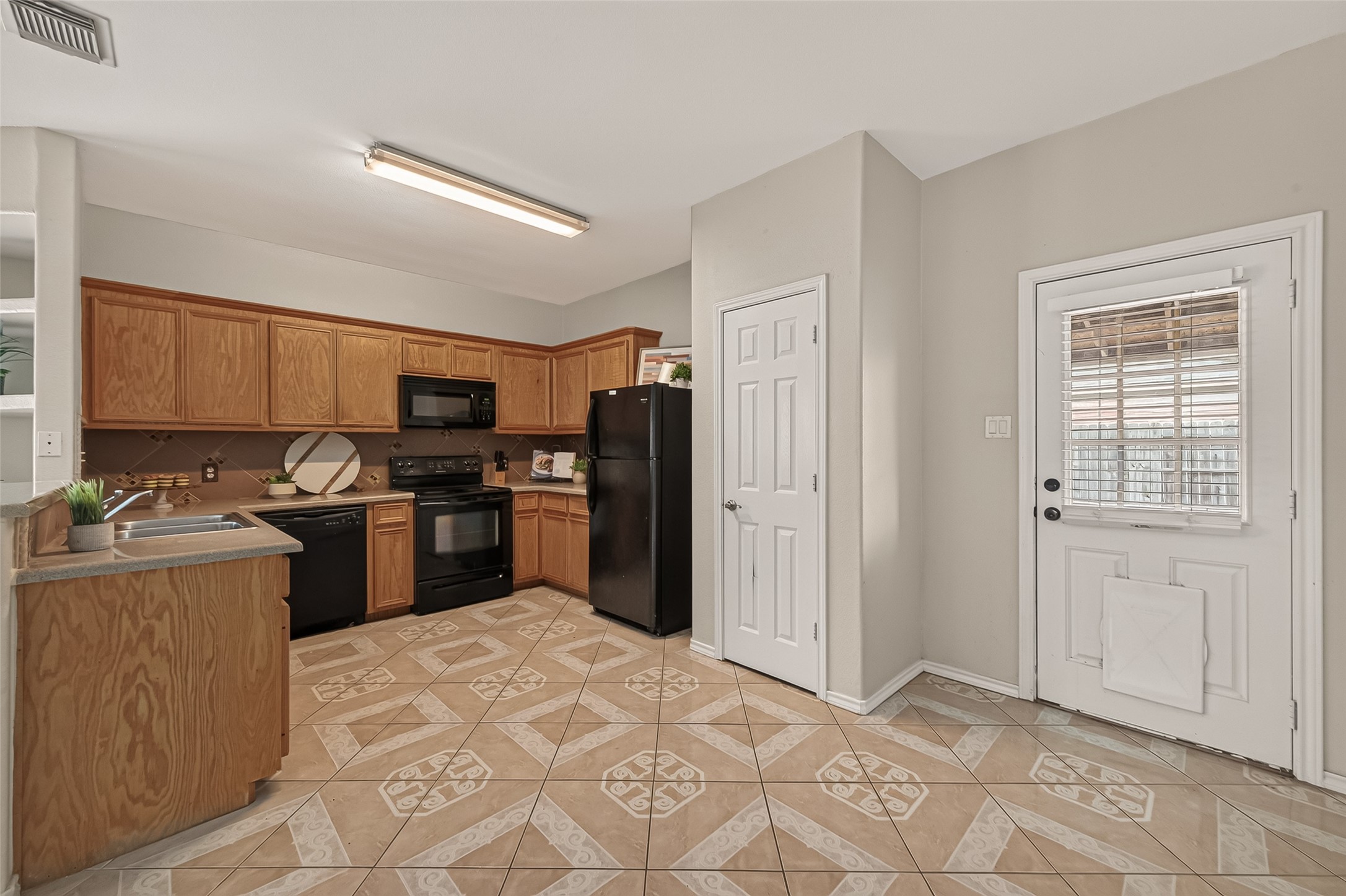 18826 Reynolds Park Drive Property Photo 15