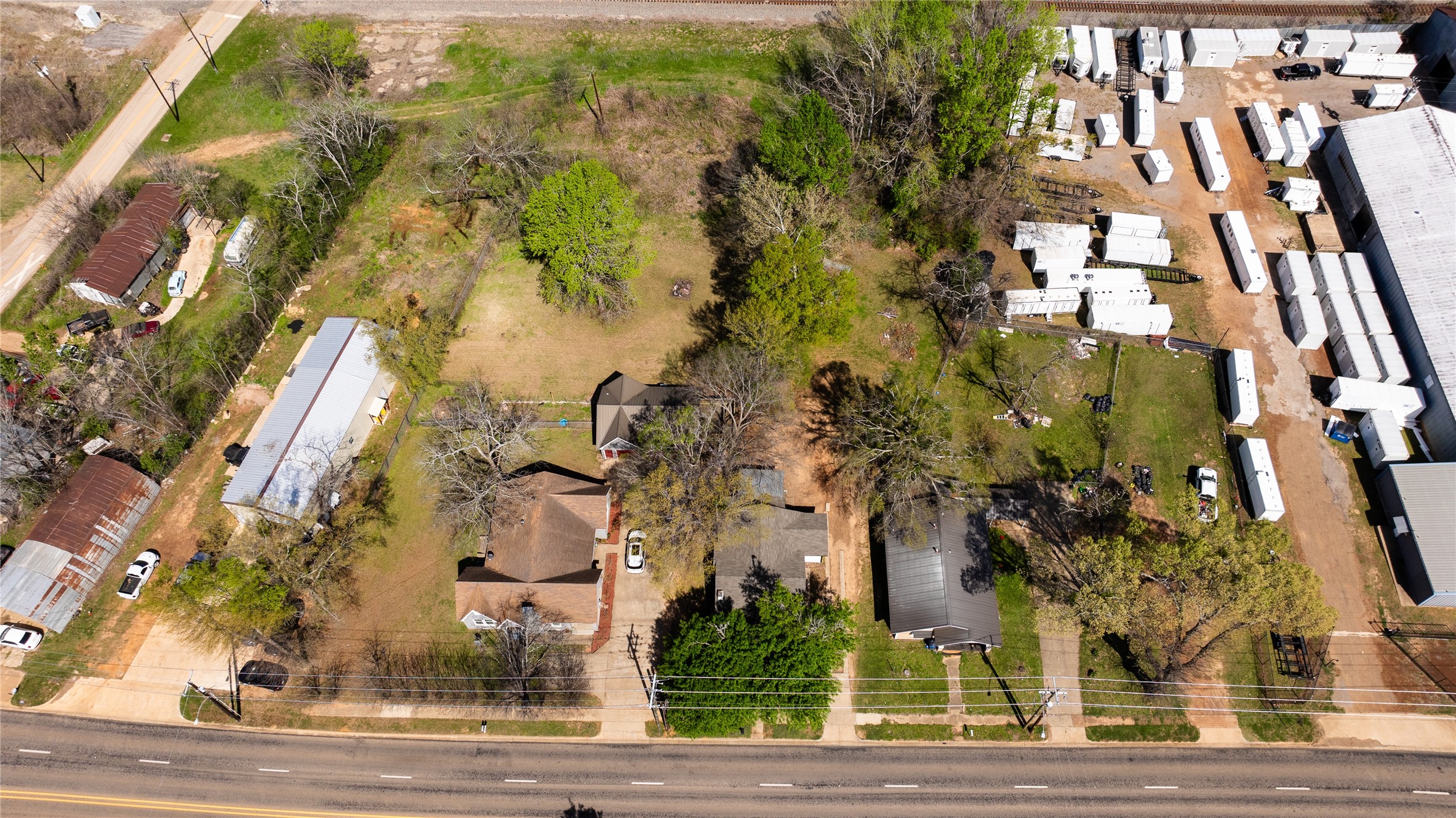 1106 W Rusk St Street Property Photo 38