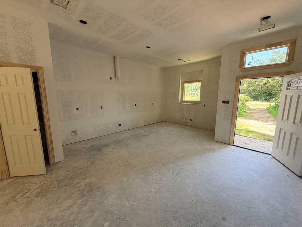 93 County Road 3372 Property Photo 3