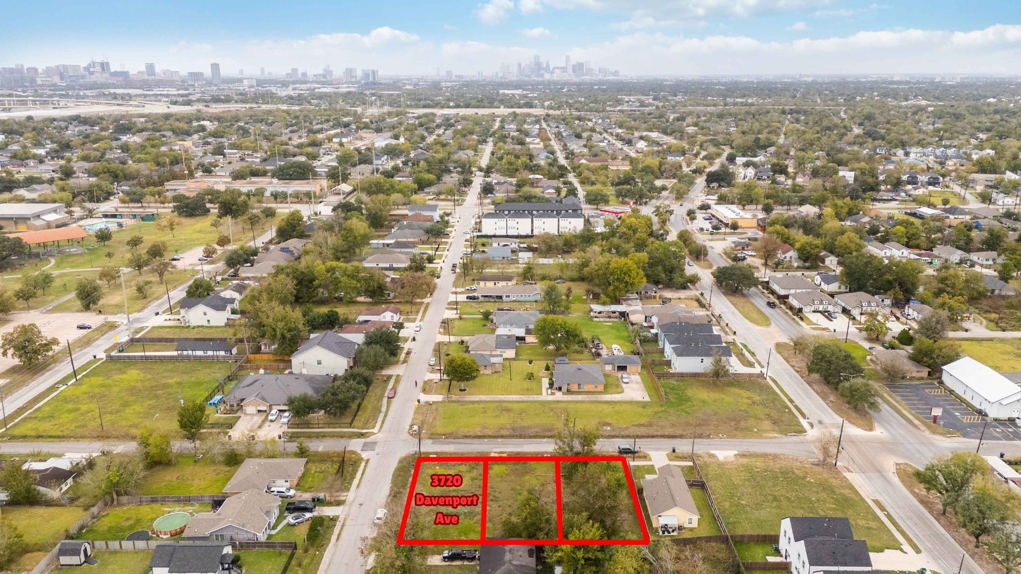 3720 Davenport Avenue Property Photo 4
