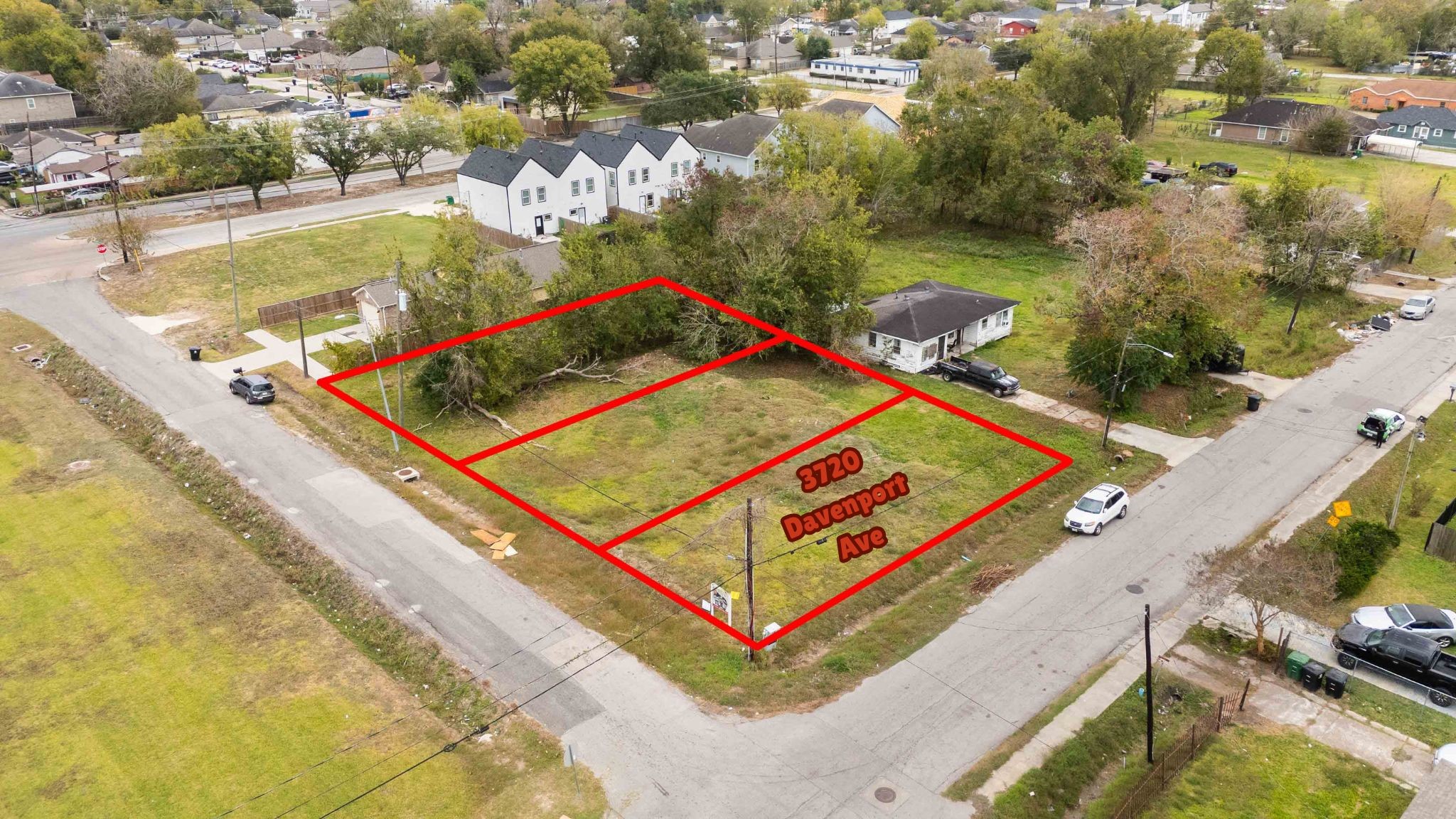 3720 Davenport Avenue Property Photo 6