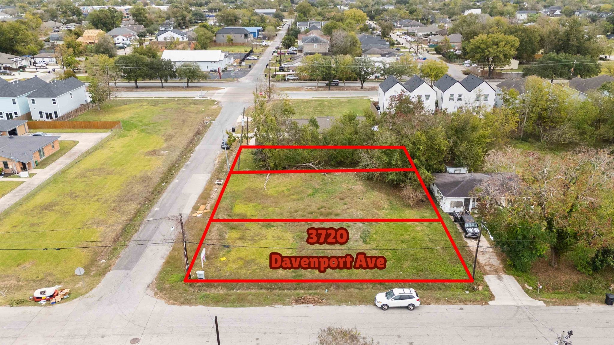 3720 Davenport Avenue Property Photo 8