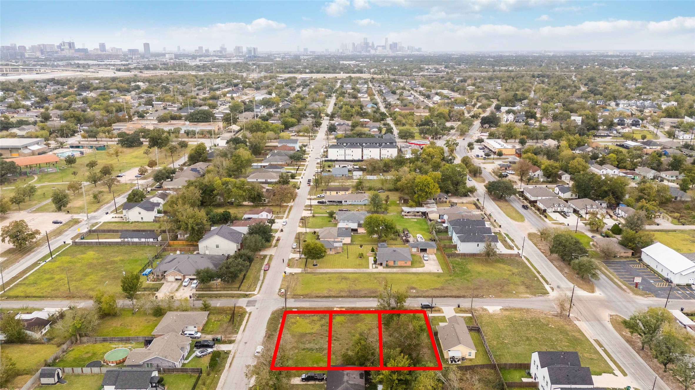 3720 Davenport Avenue Property Photo 13