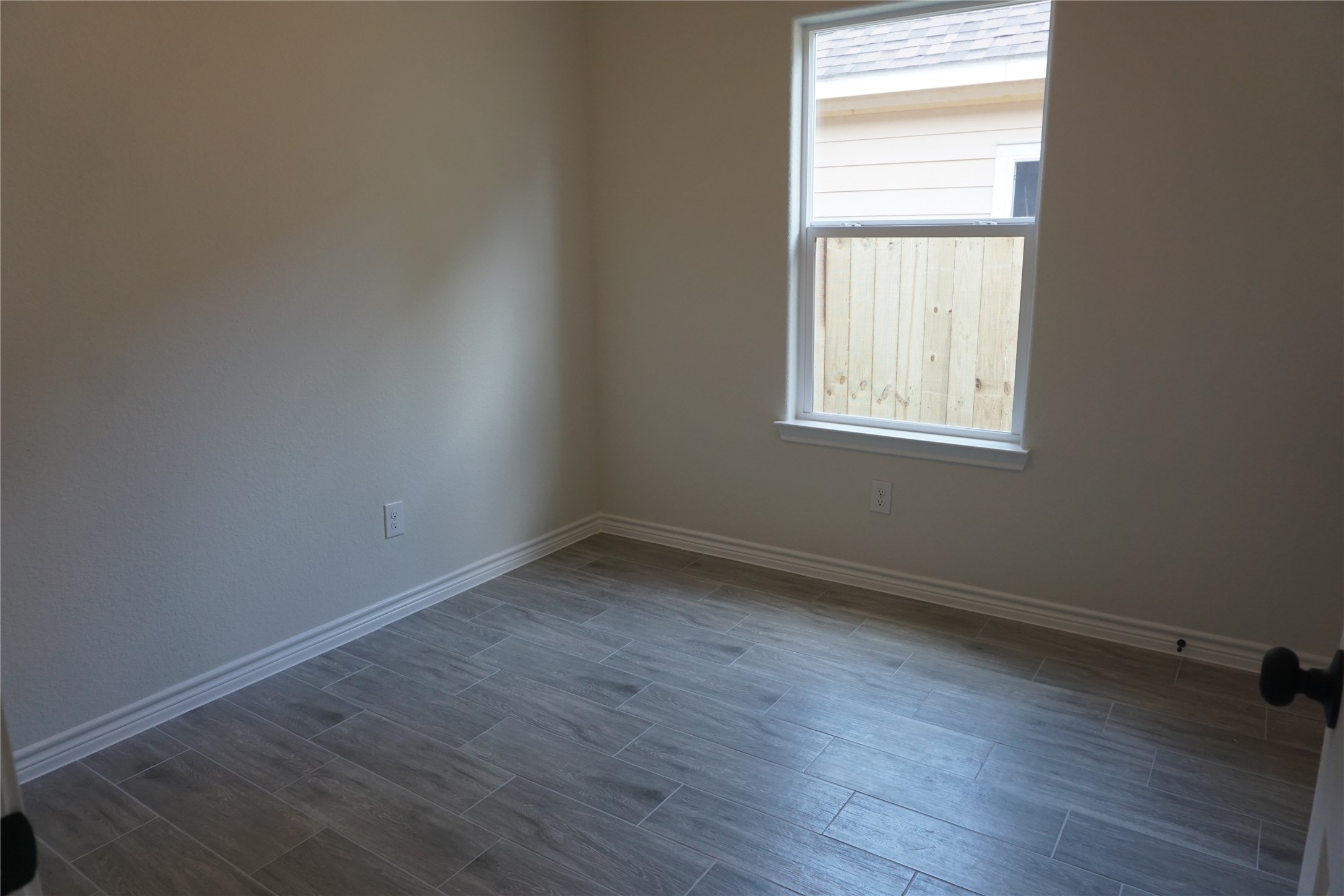 9585 Darkwood Property Photo 10