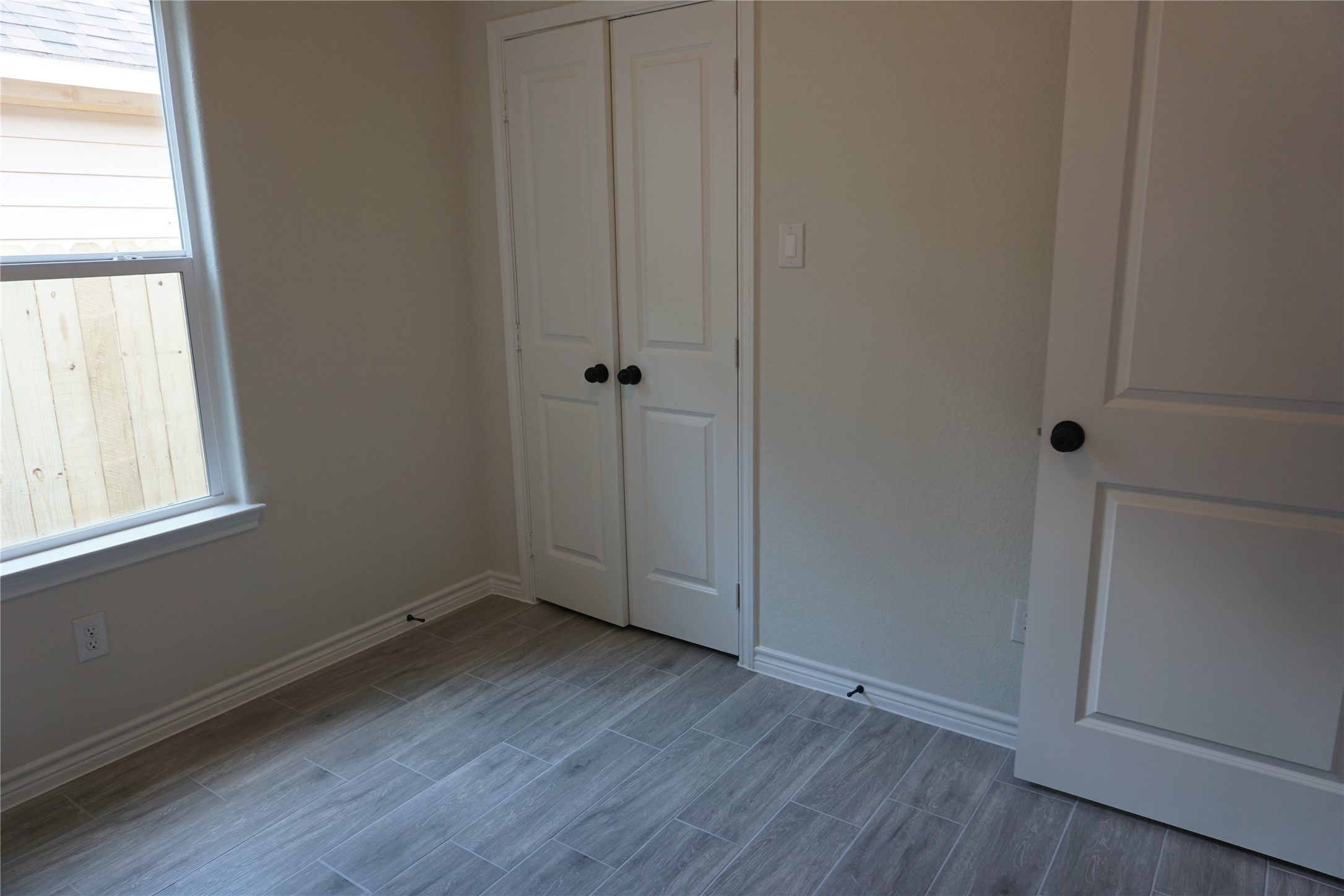 9585 Darkwood Property Photo 11