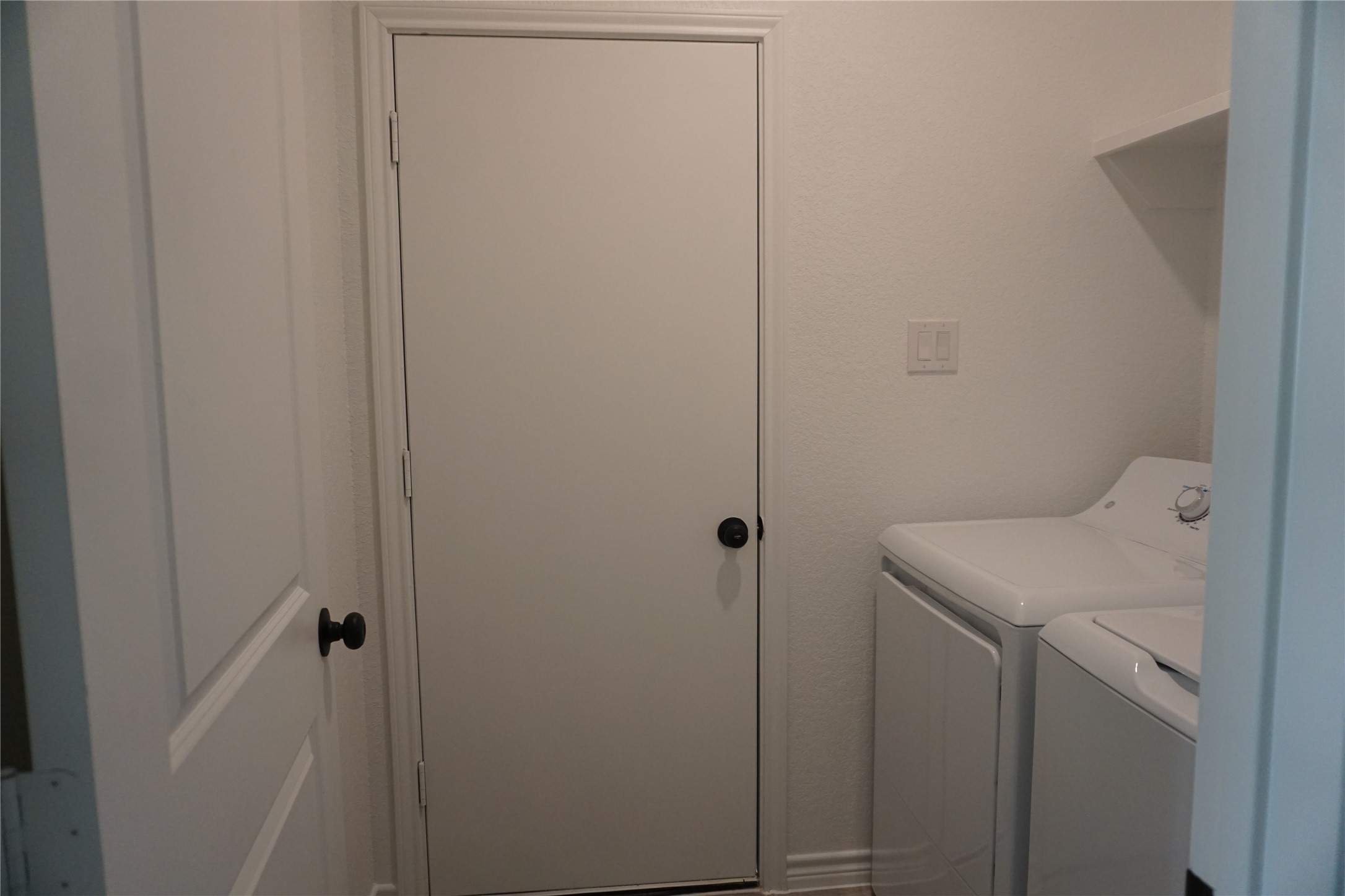 9585 Darkwood Property Photo 17