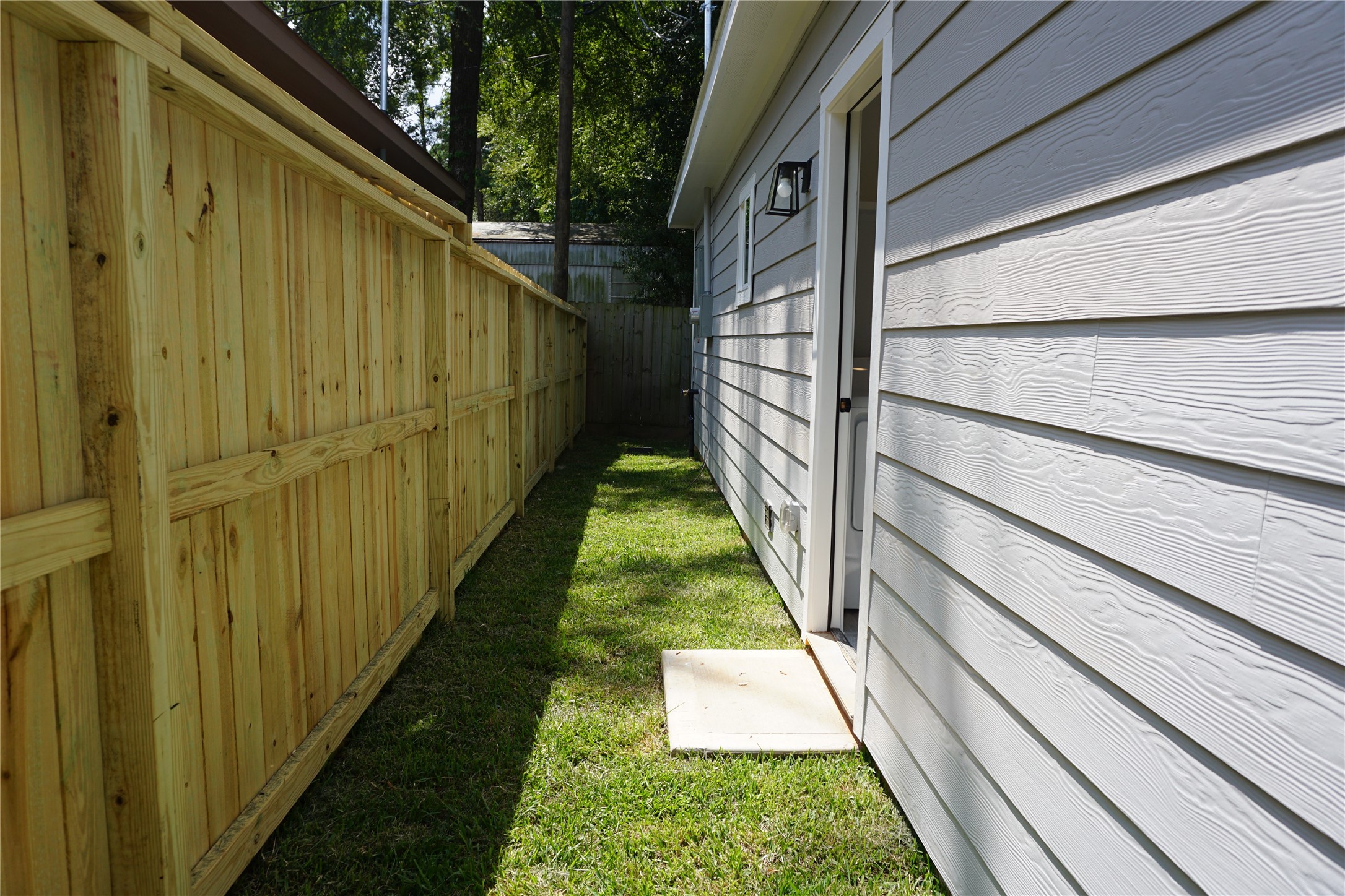 9585 Darkwood Property Photo 18