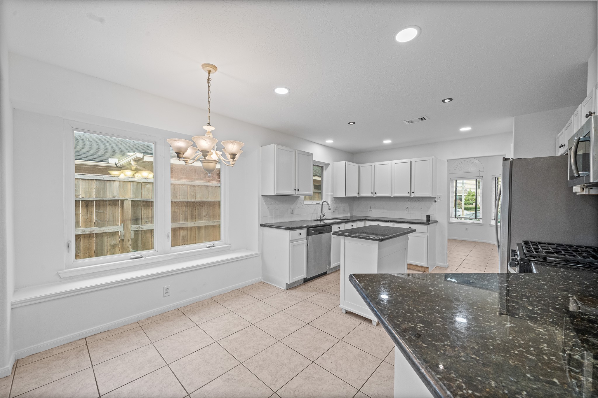 5010 E Newpark Drive Property Photo 13